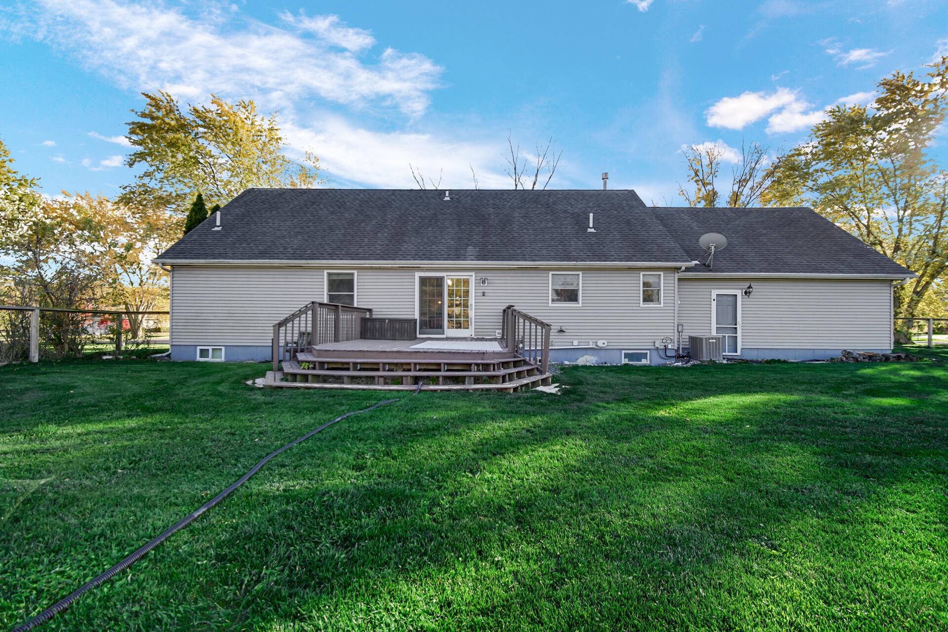 Hobart, IN 46342,7602 71st CT