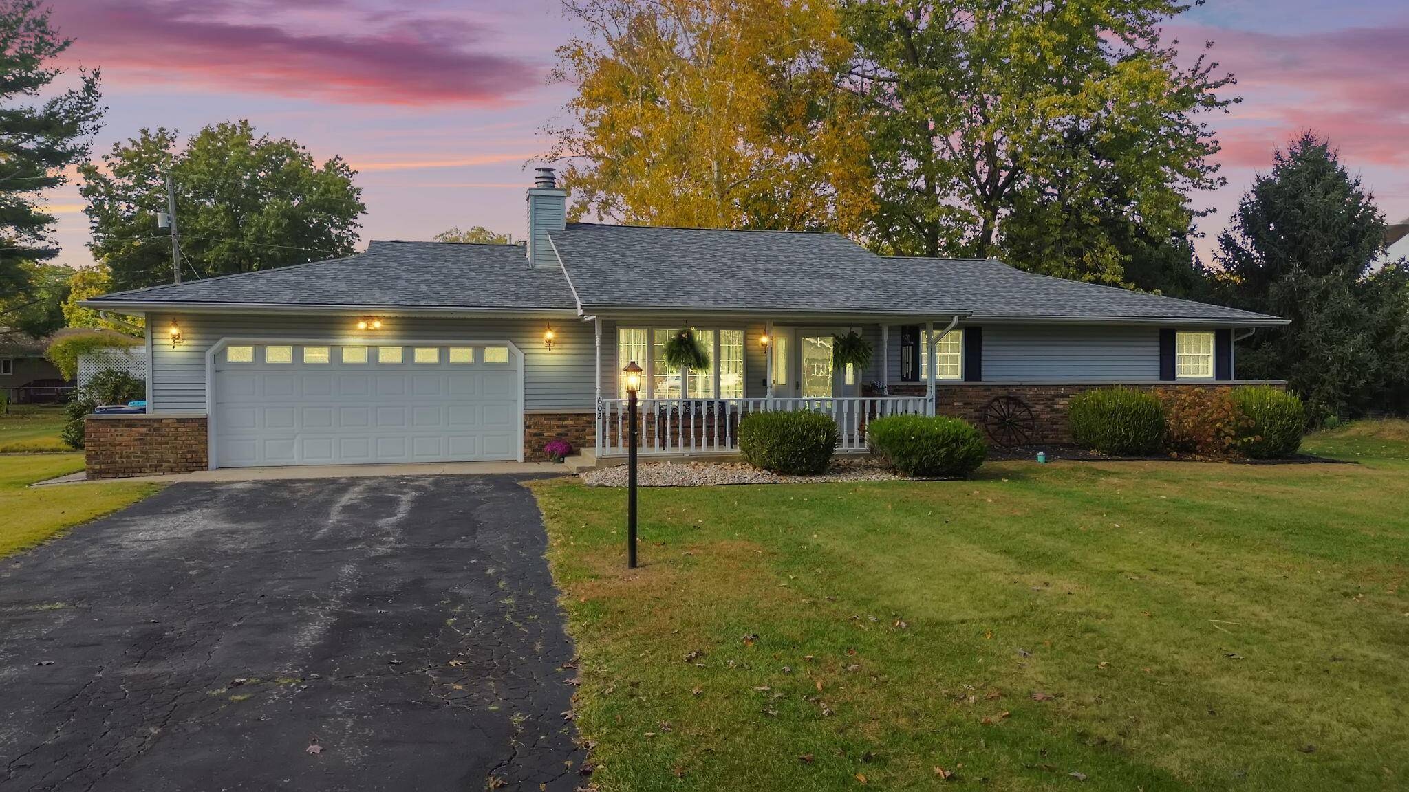 Demotte, IN 46310,602 Forsythia ST