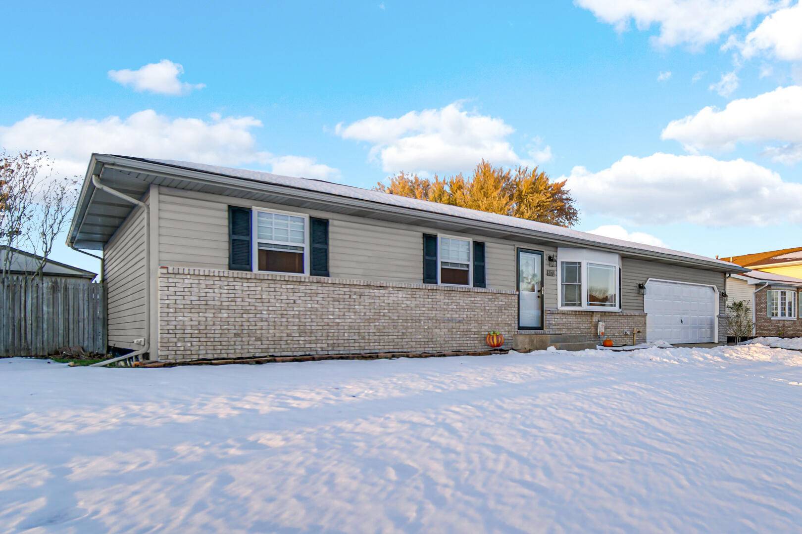 Portage, IN 46368,5172 Woodbridge AVE