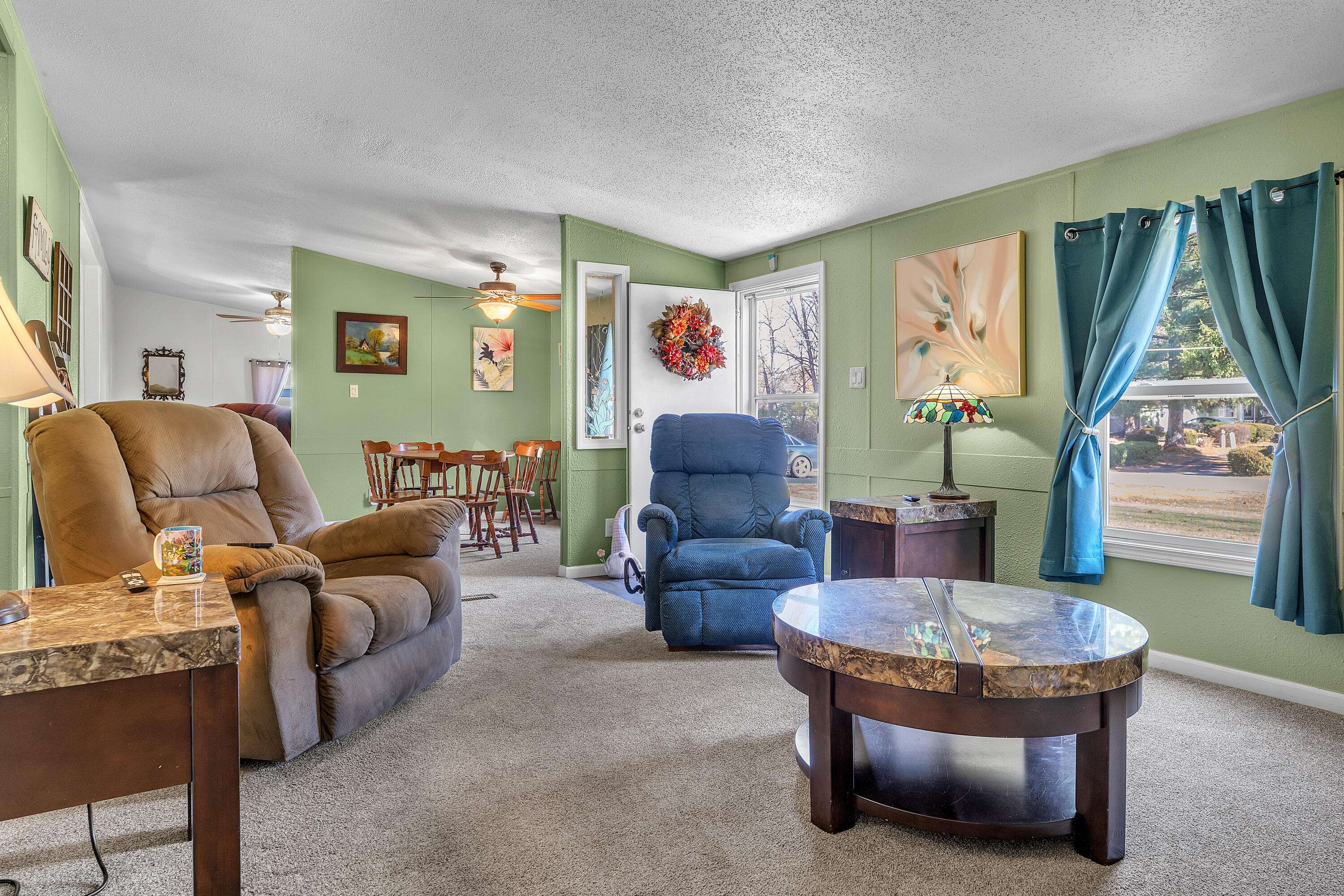 Demotte, IN 46310,9606 Candlewick RD