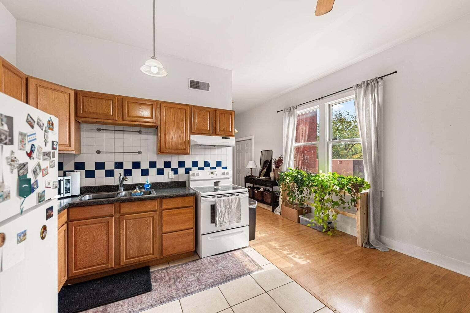 Michigan City, IN 46360,525 Franklin ST #3