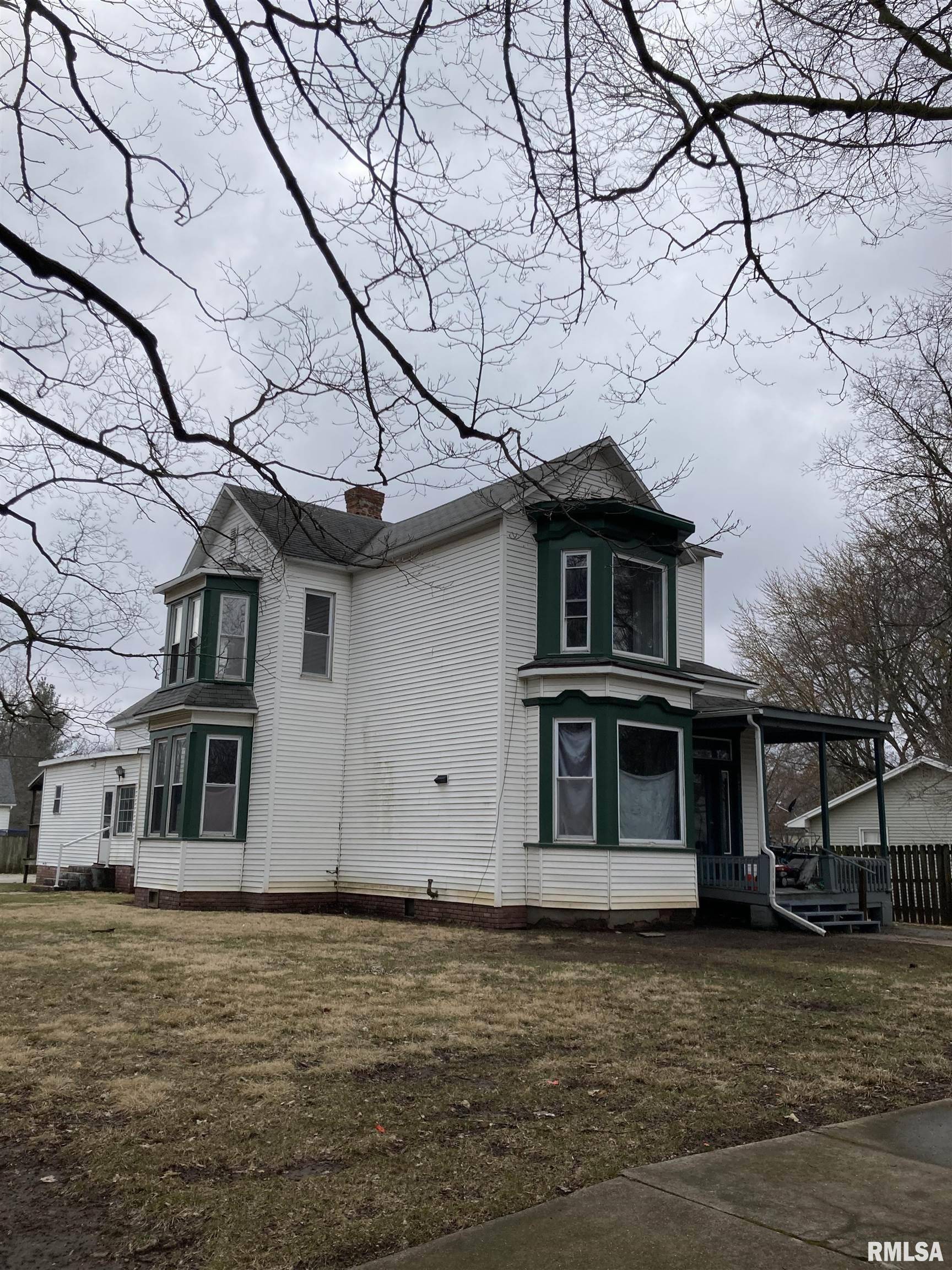 Delavan, IL 61734,600 W 3RD ST