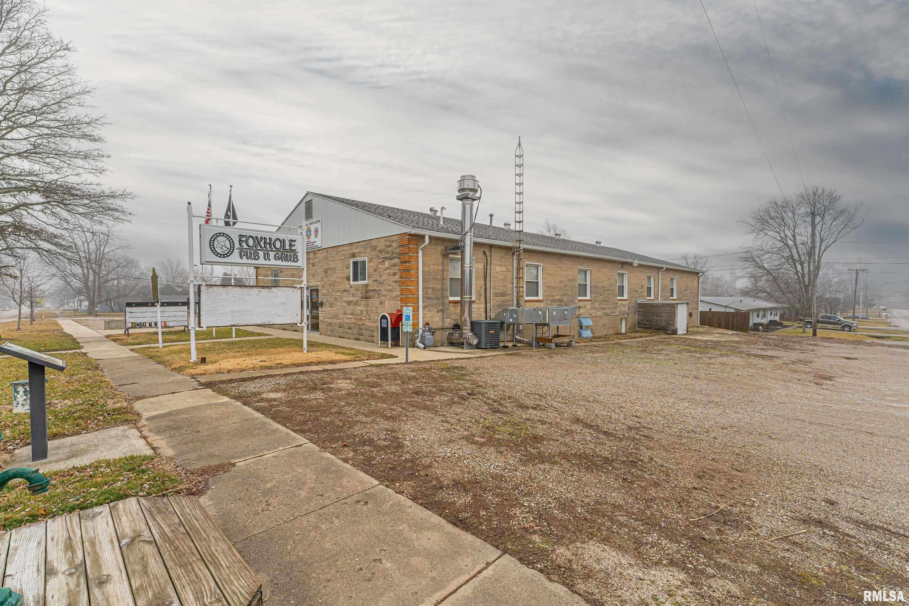 Lincoln, IL 62656,915 5TH ST