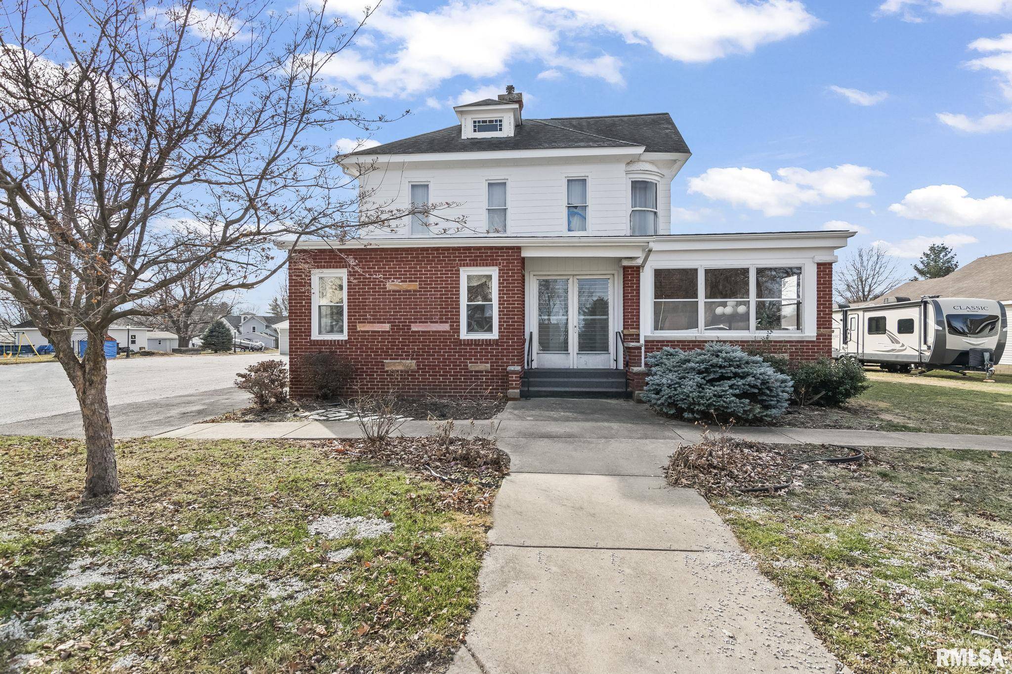Edinburg, IL 62531,109 E WASHINGTON ST