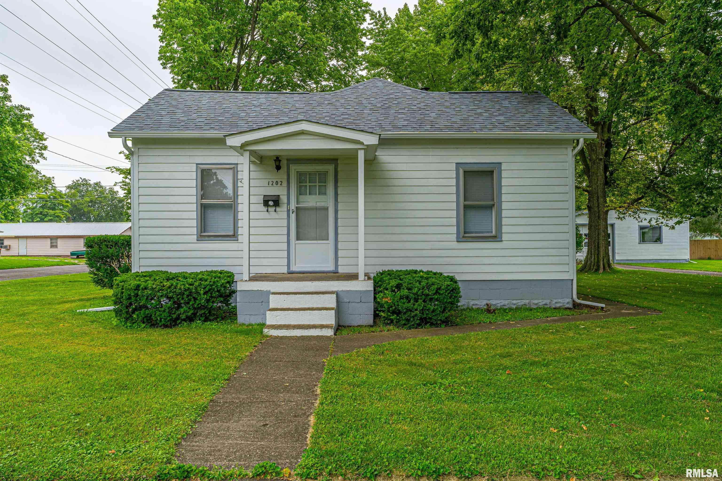 Lincoln, IL 62656,1202 CLINTON ST