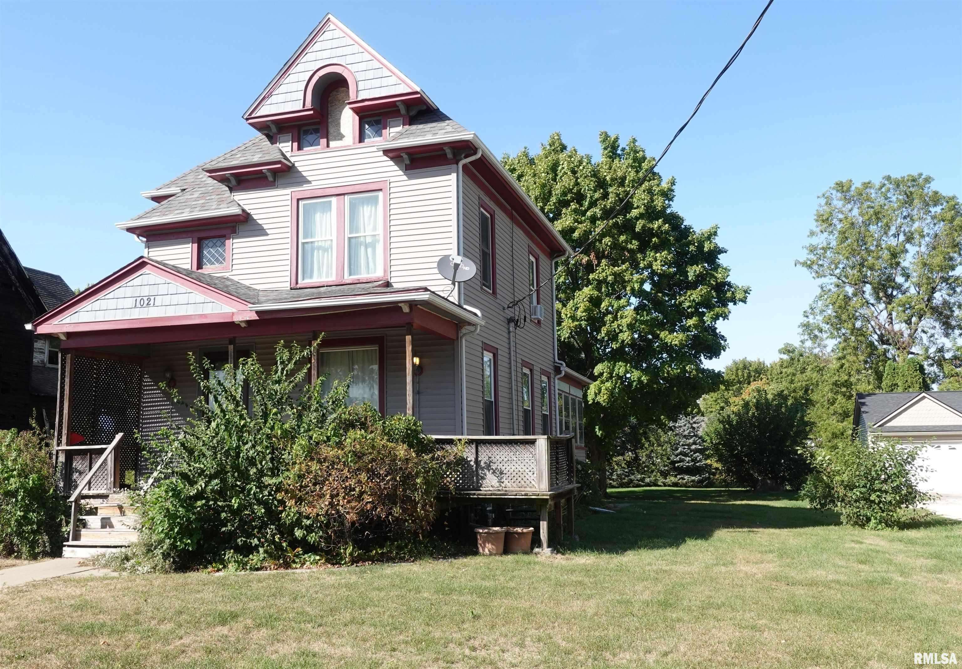 Galesburg, IL 61401,1021 E BROOKS ST