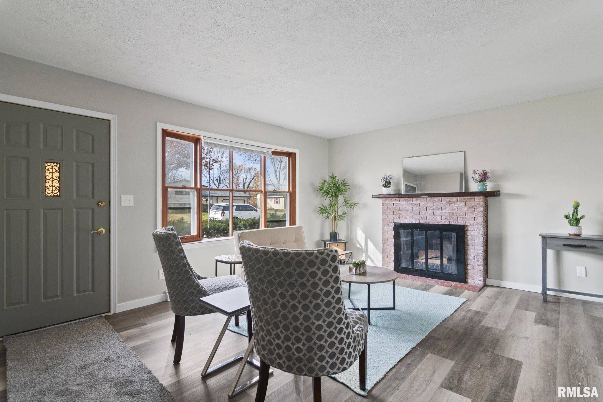 Chatham, IL 62629,46 Bonniebrook RD