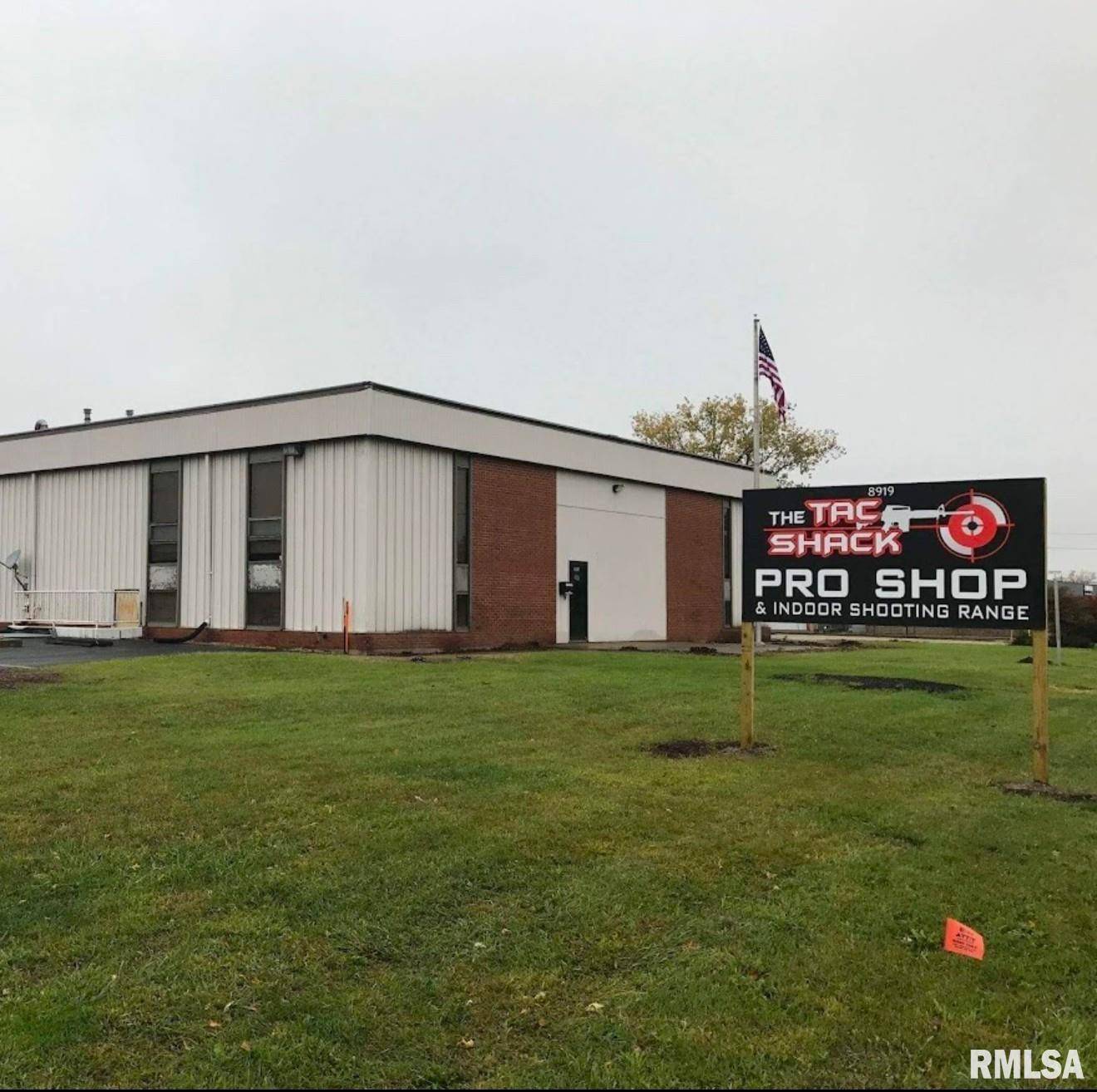 Peoria, IL 61615,8919 N UNIVERSITY ST