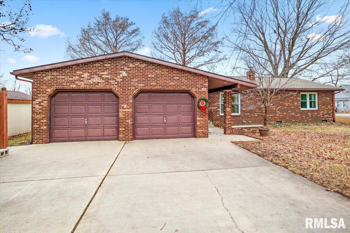 Virden, IL 62690,6 Braden CT