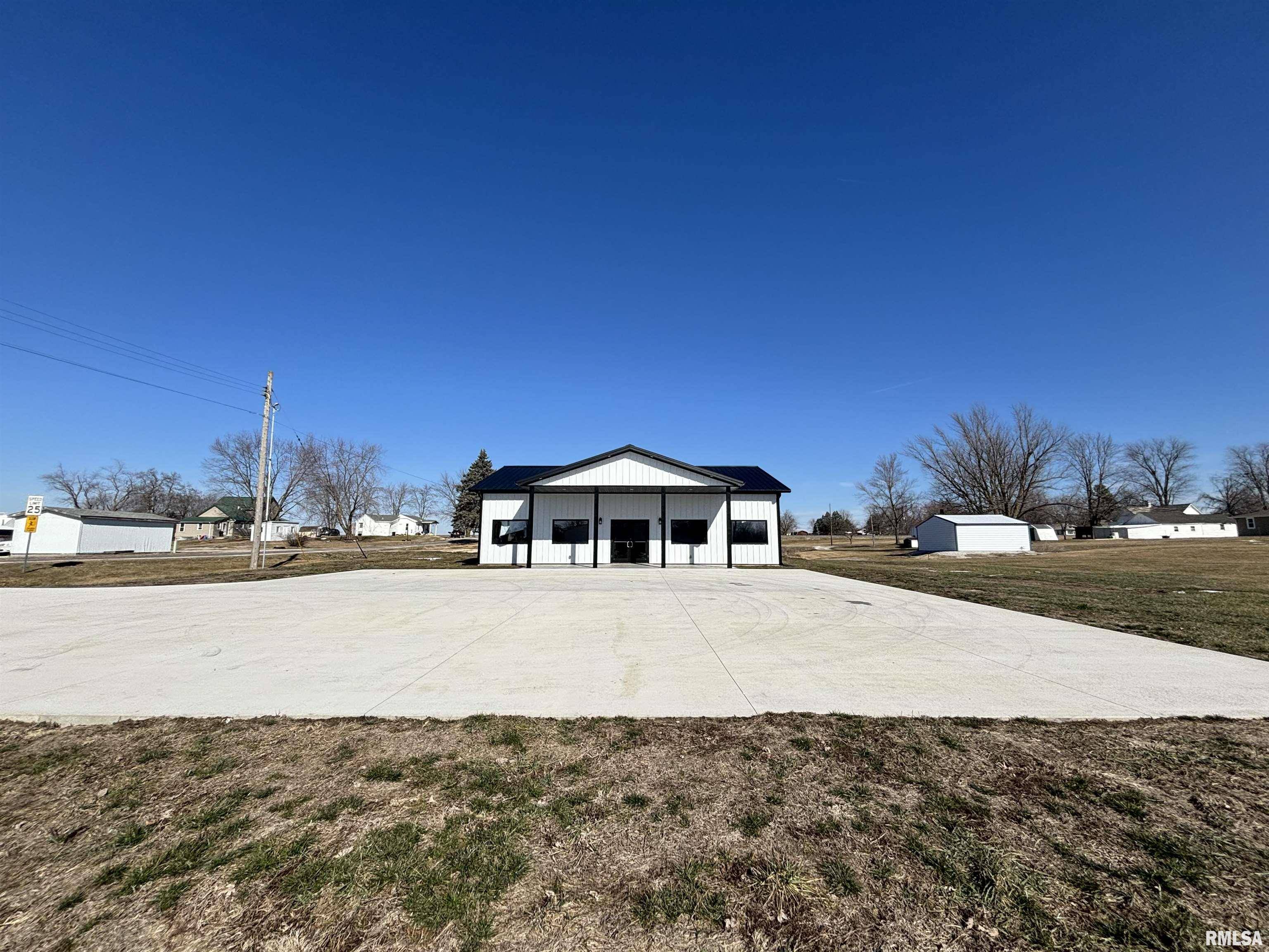 Camp Point, IL 62320,213 S MISSOURI ST