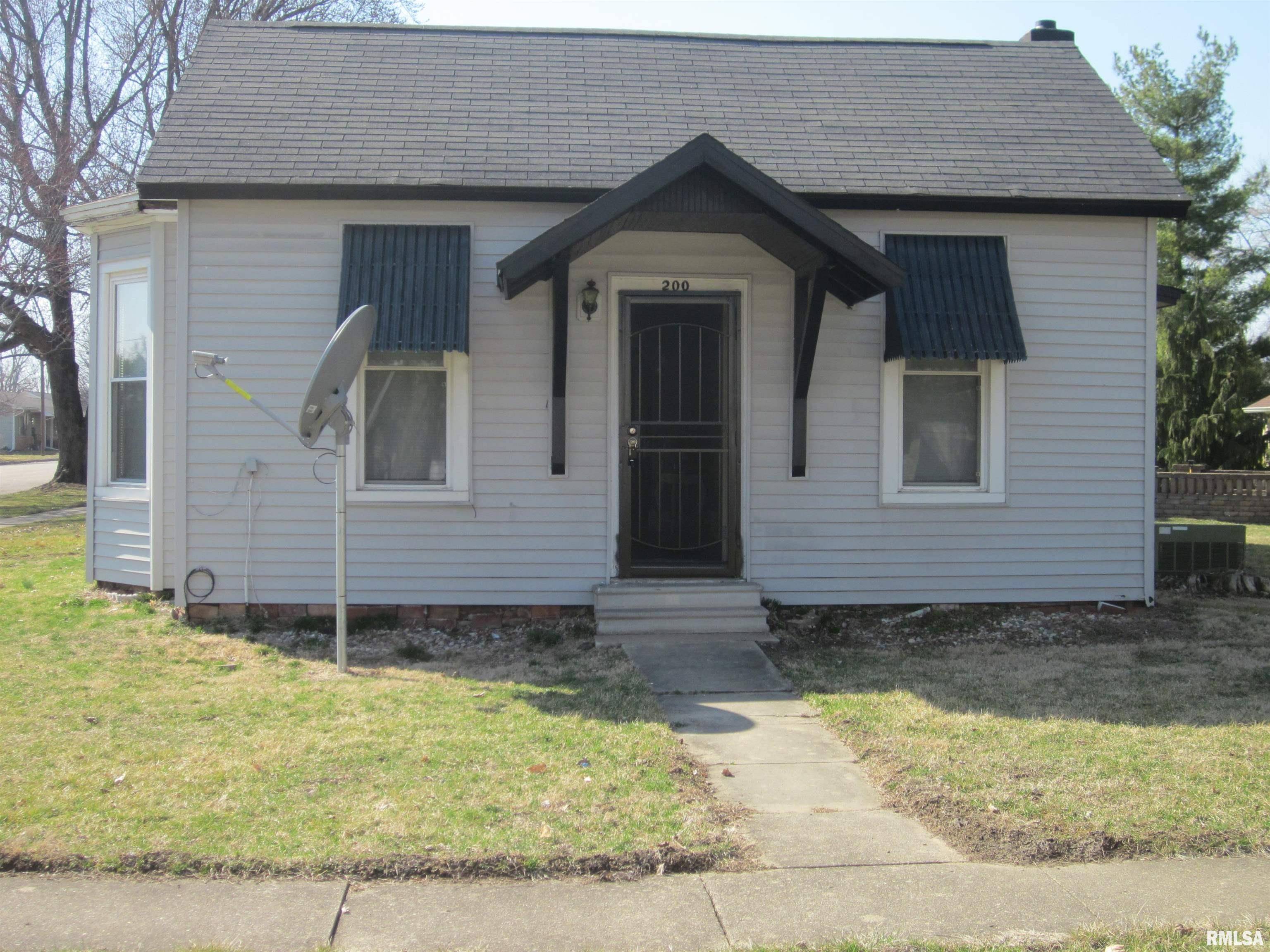 Mason City, IL 62664-0000,200 N LOGAN ST