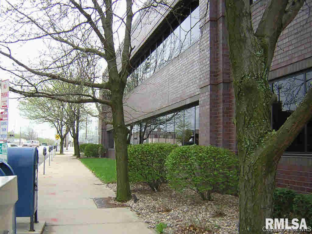 Springfield, IL 62701,400 S 9TH ST