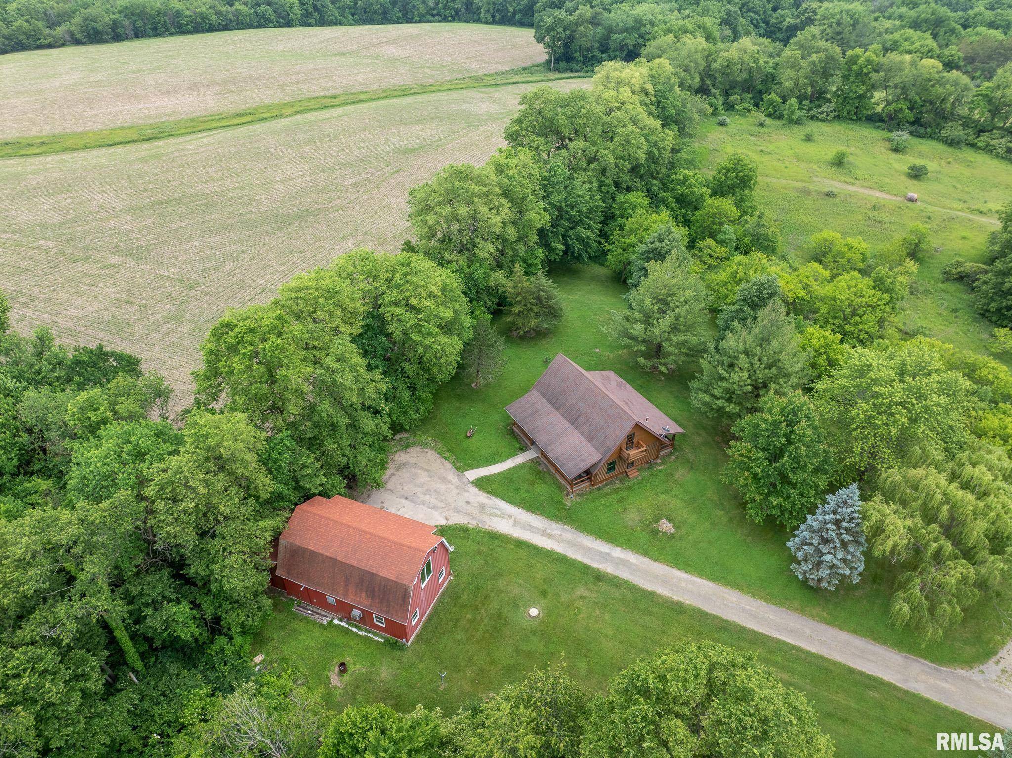 Aledo, IL 61231,602 SE 13TH ST