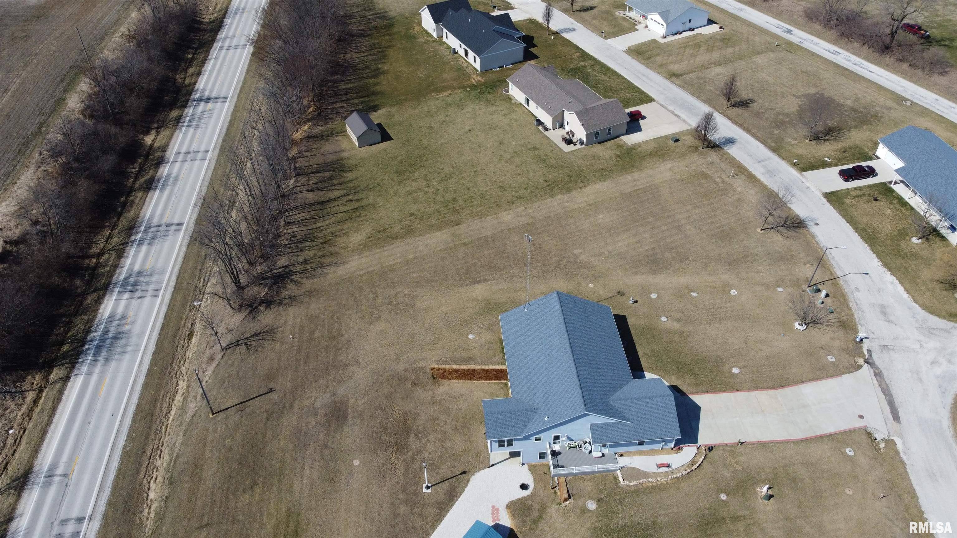 Pittsfield, IL 62363,000 Leon LN