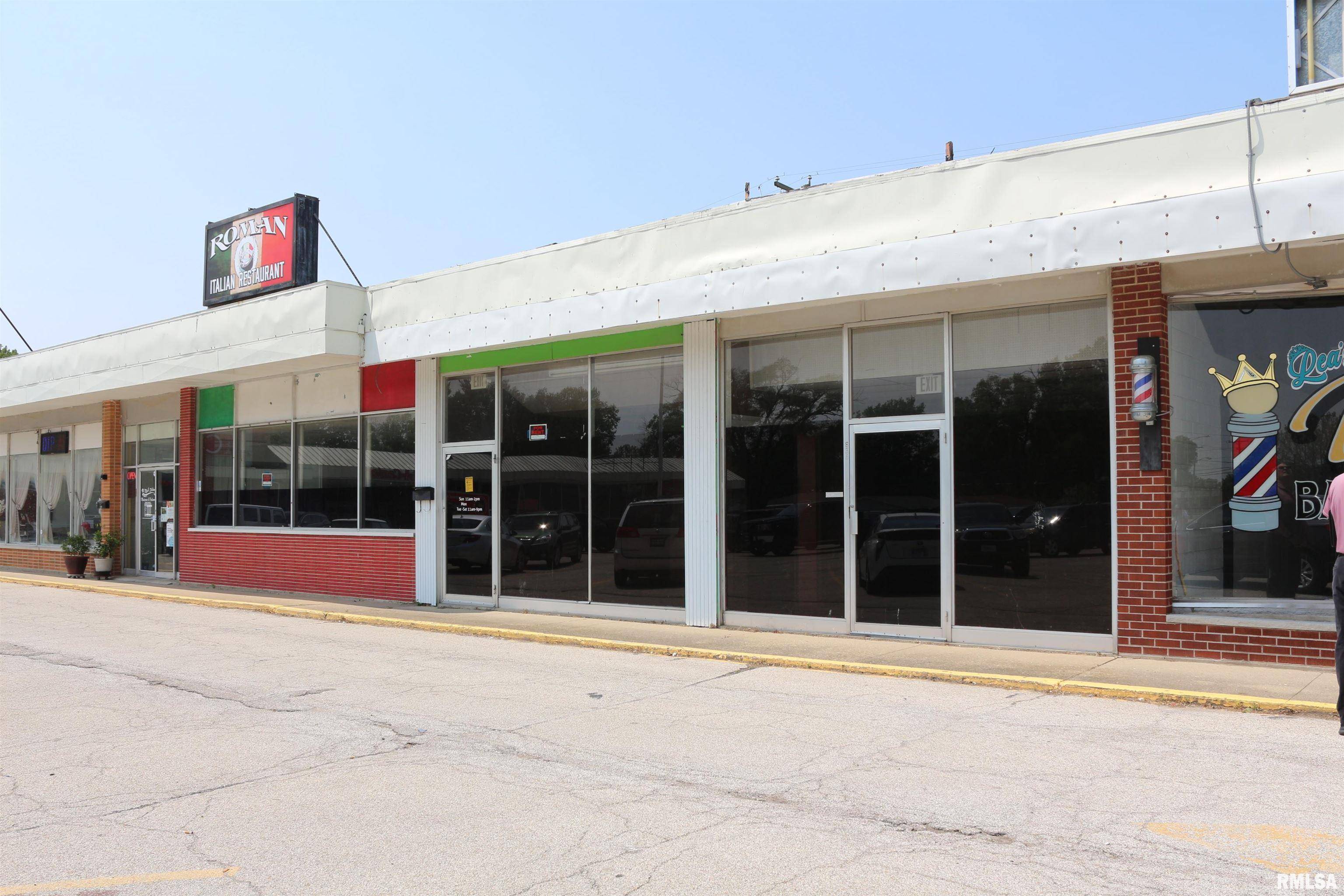 Lincoln, IL 62656,811-839 WOODLAWN RD