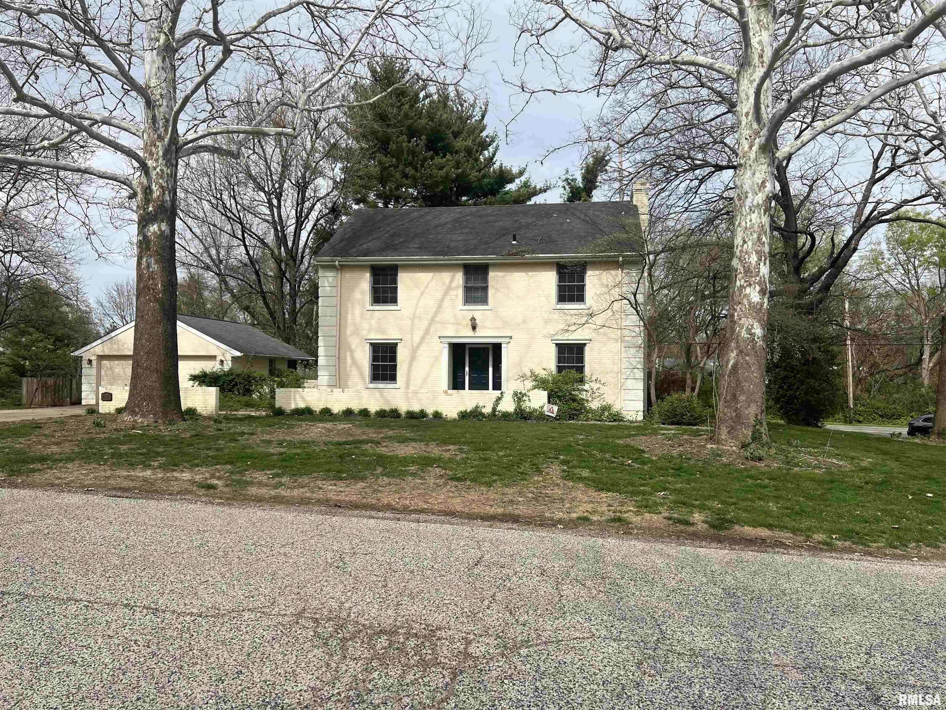Springfield, IL 62704,2001 Huntleigh DR