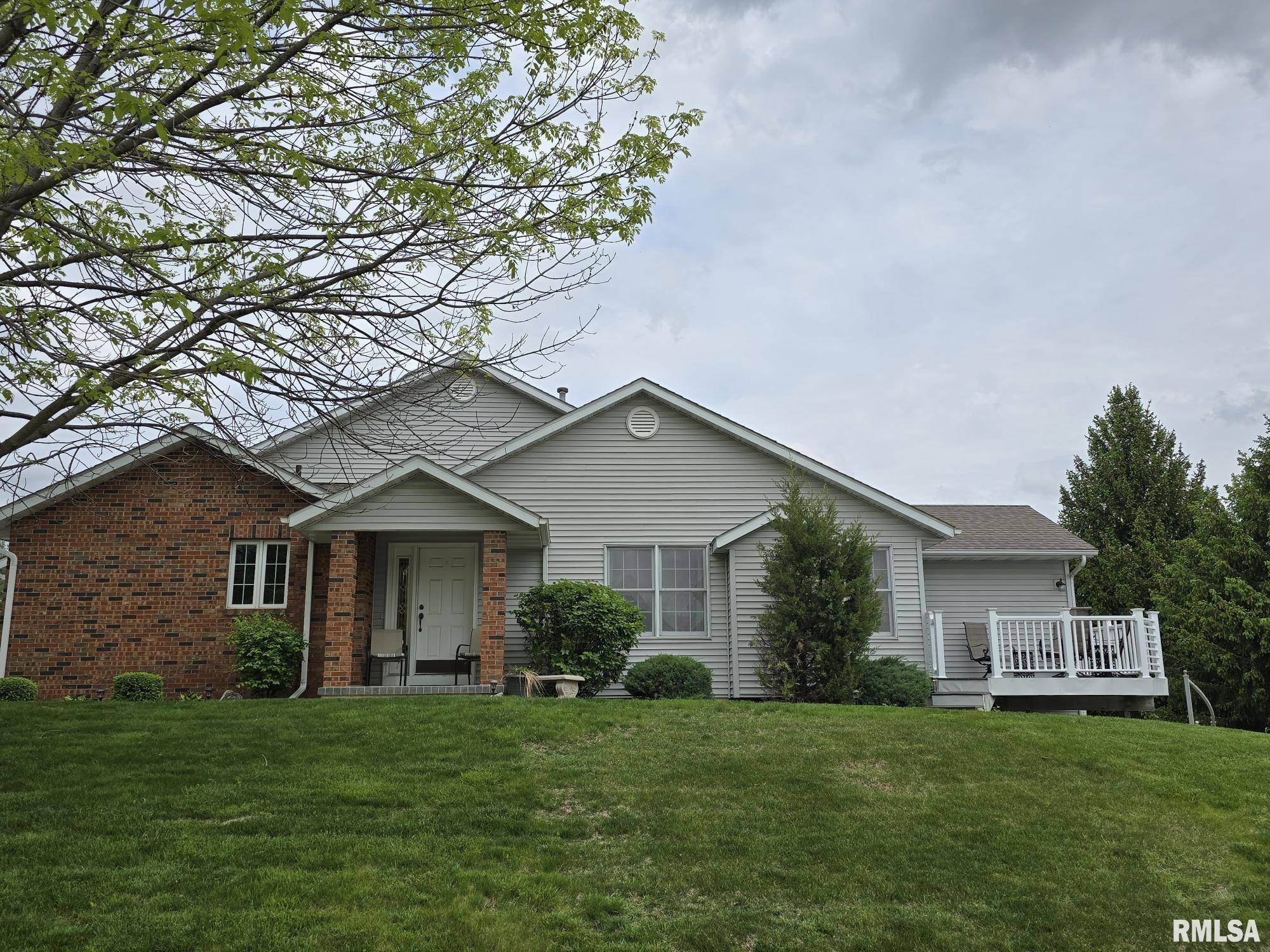 Quincy, IL 62305,2704 Kings Pointe NE #2704