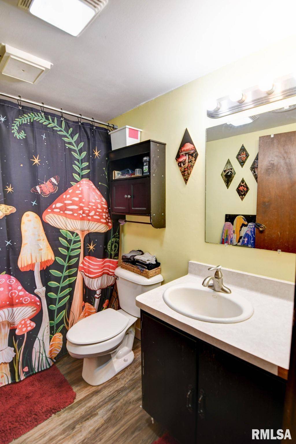 Stonington, IL 62568,2247 N 1900 E RD