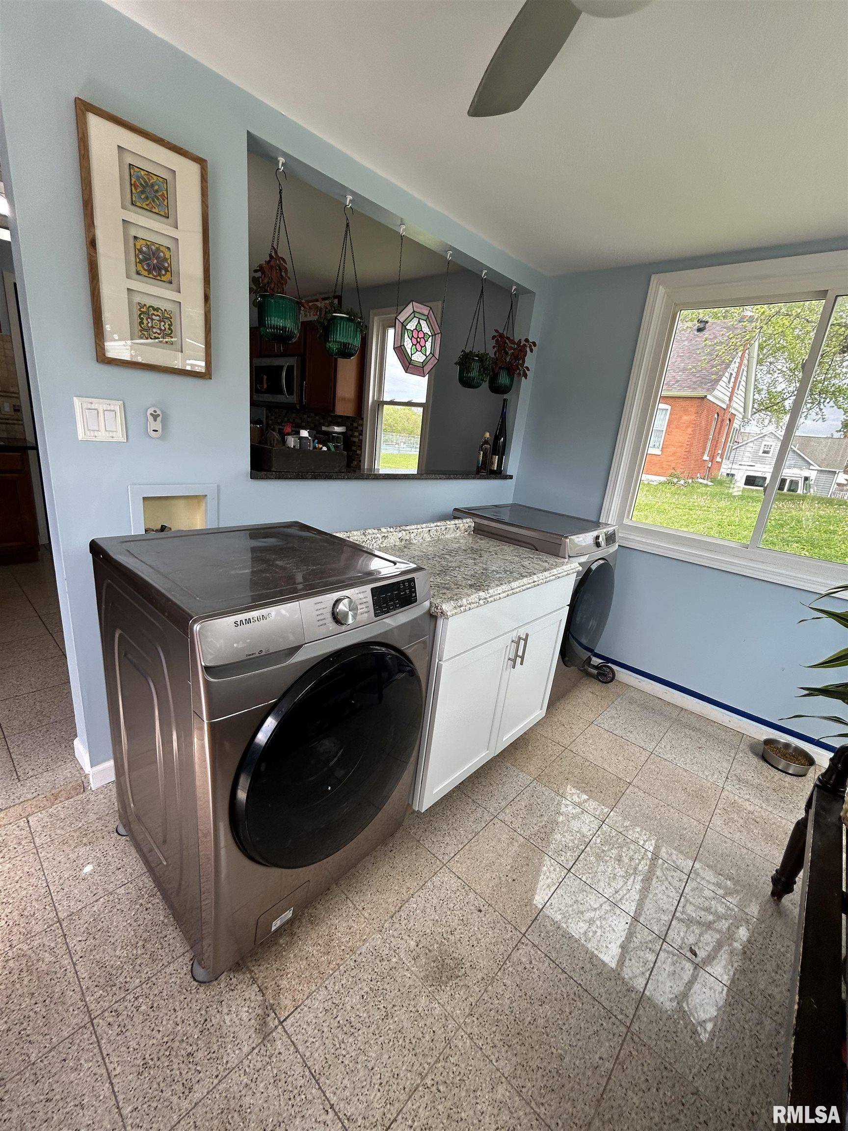 Quincy, IL 62301,1222 CHESTNUT ST