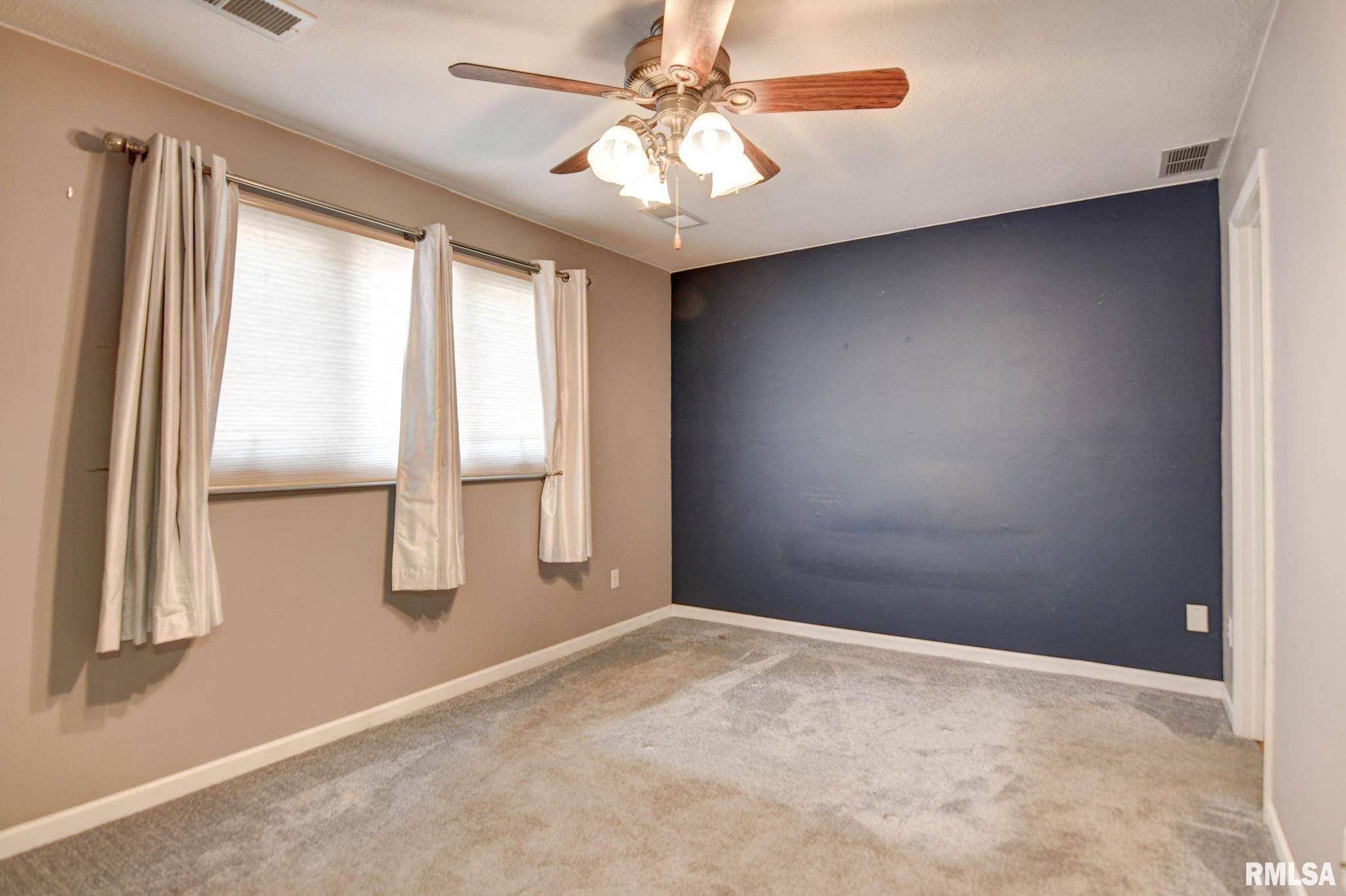 Decatur, IL 62521,2628 S Forrest Green DR