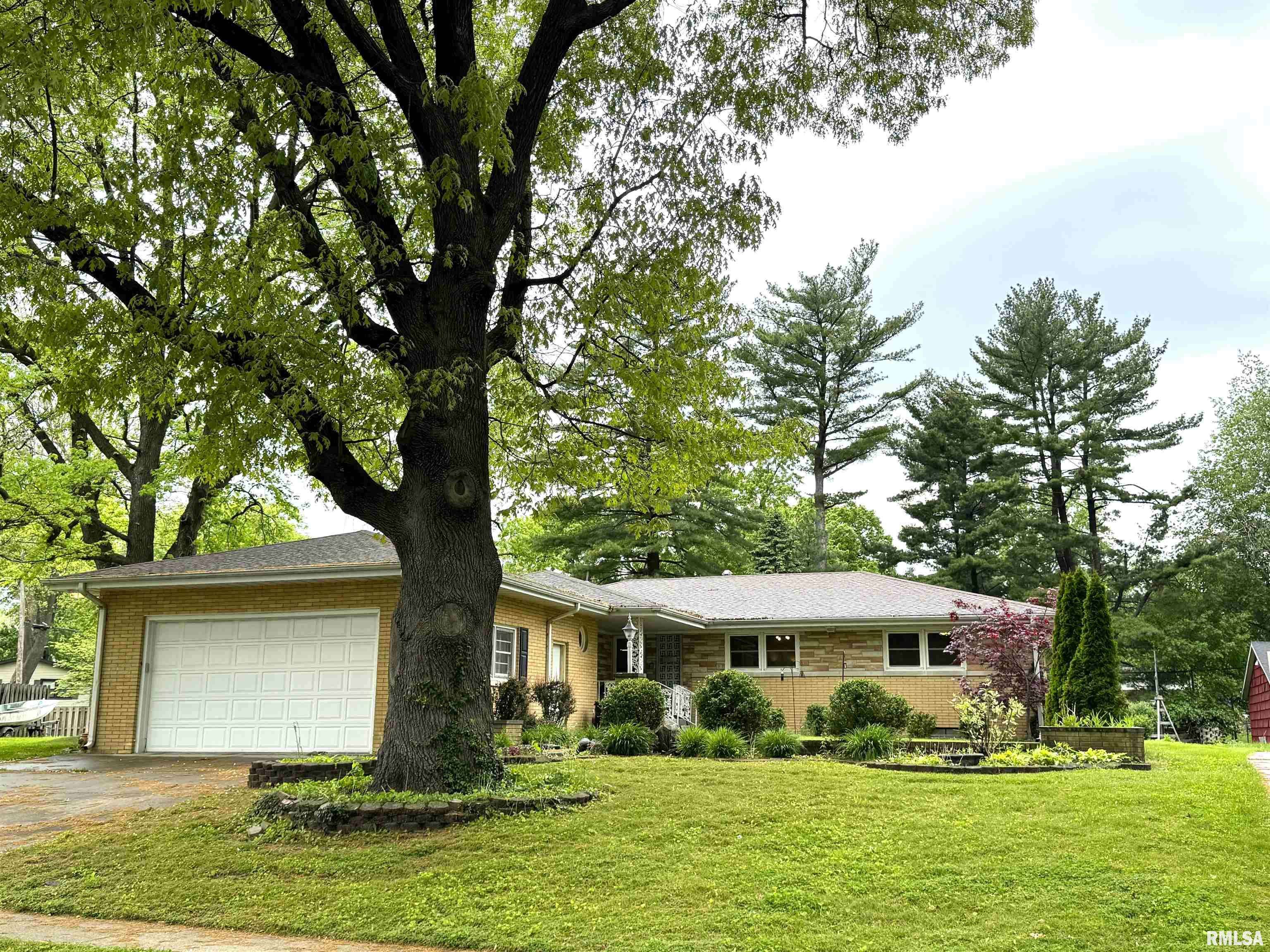 Springfield, IL 62704,2147 BARBERRY DR