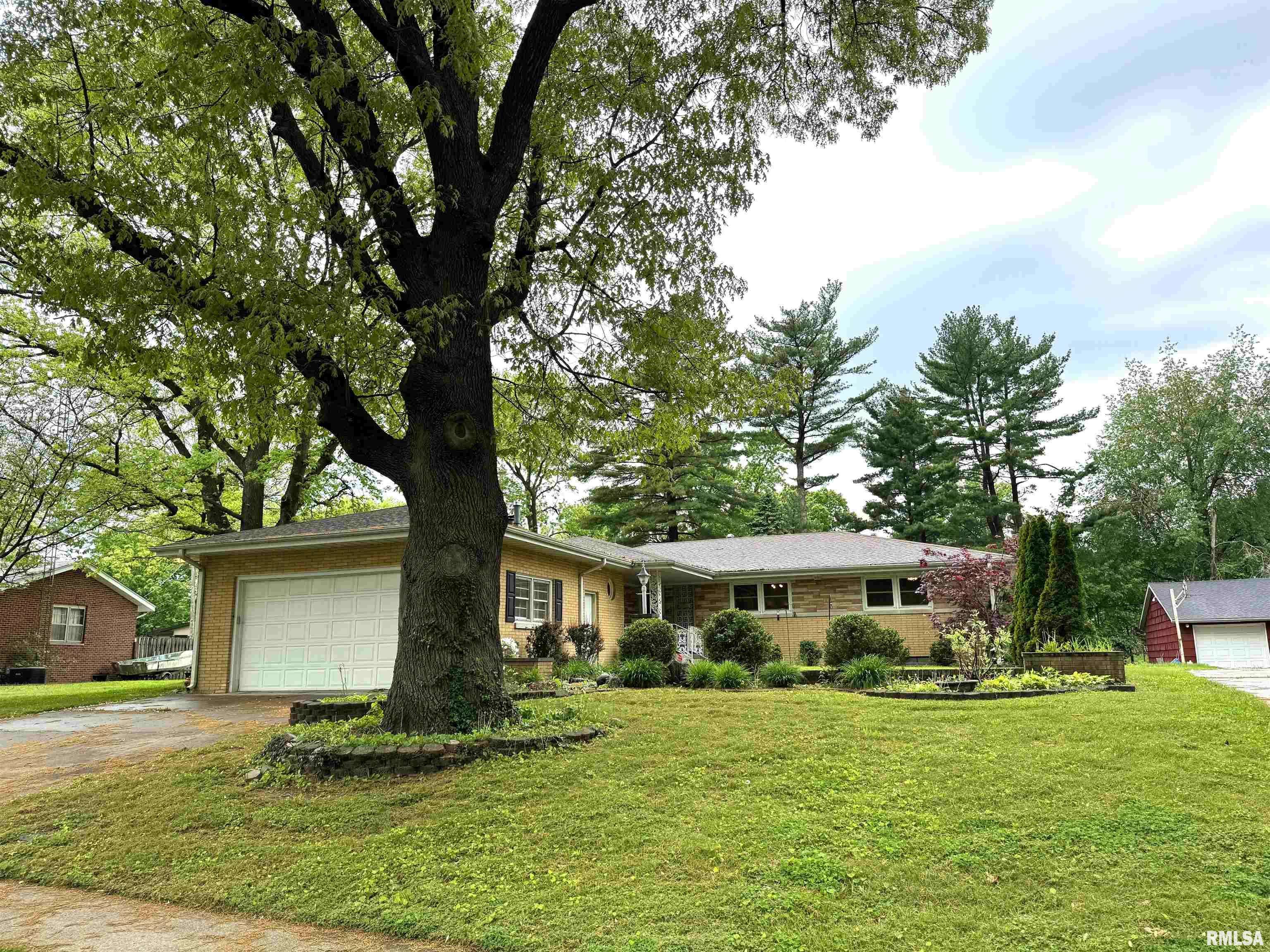 Springfield, IL 62704,2147 BARBERRY DR