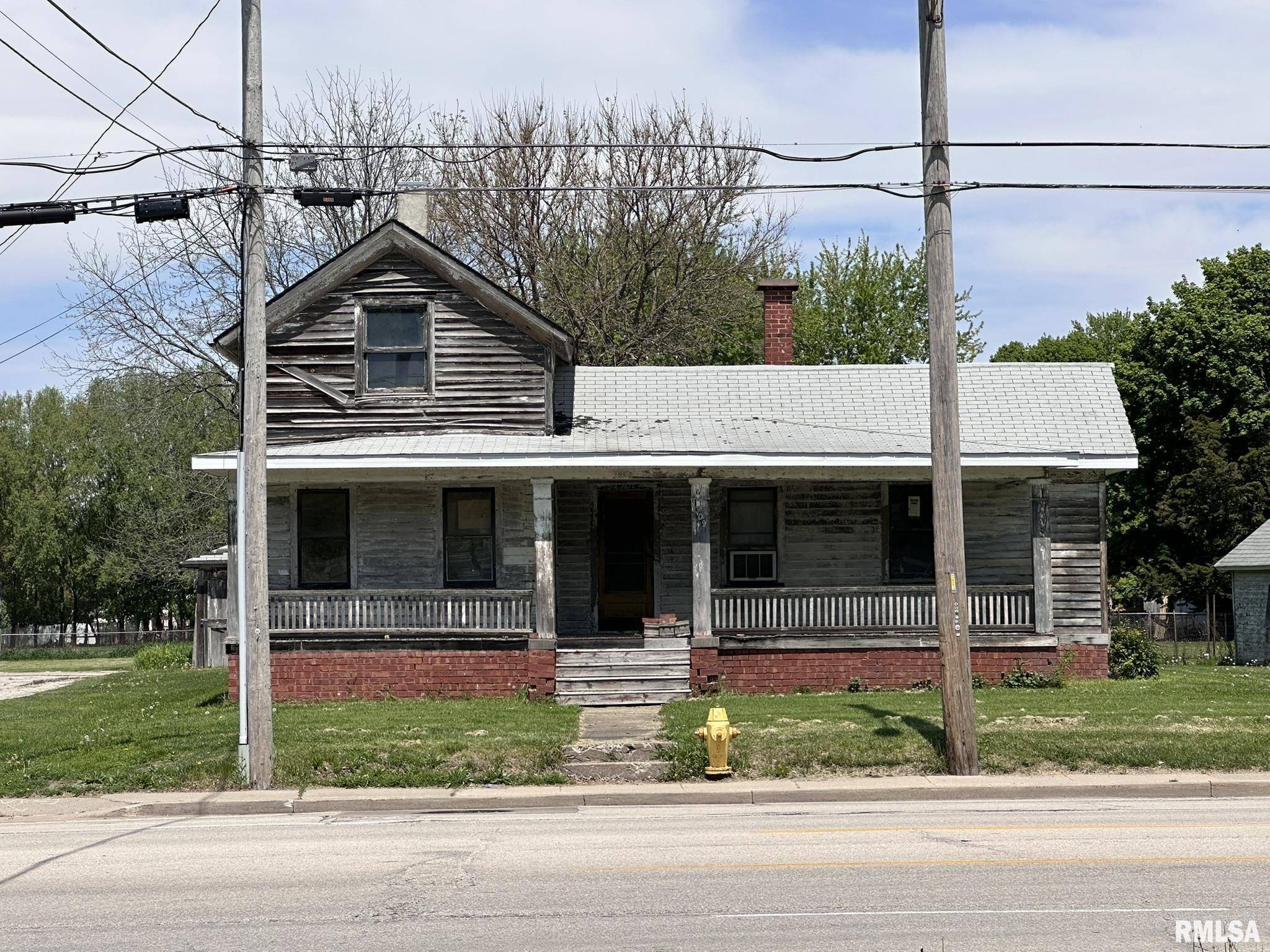 Galesburg, IL 61401,1309 E MAIN ST