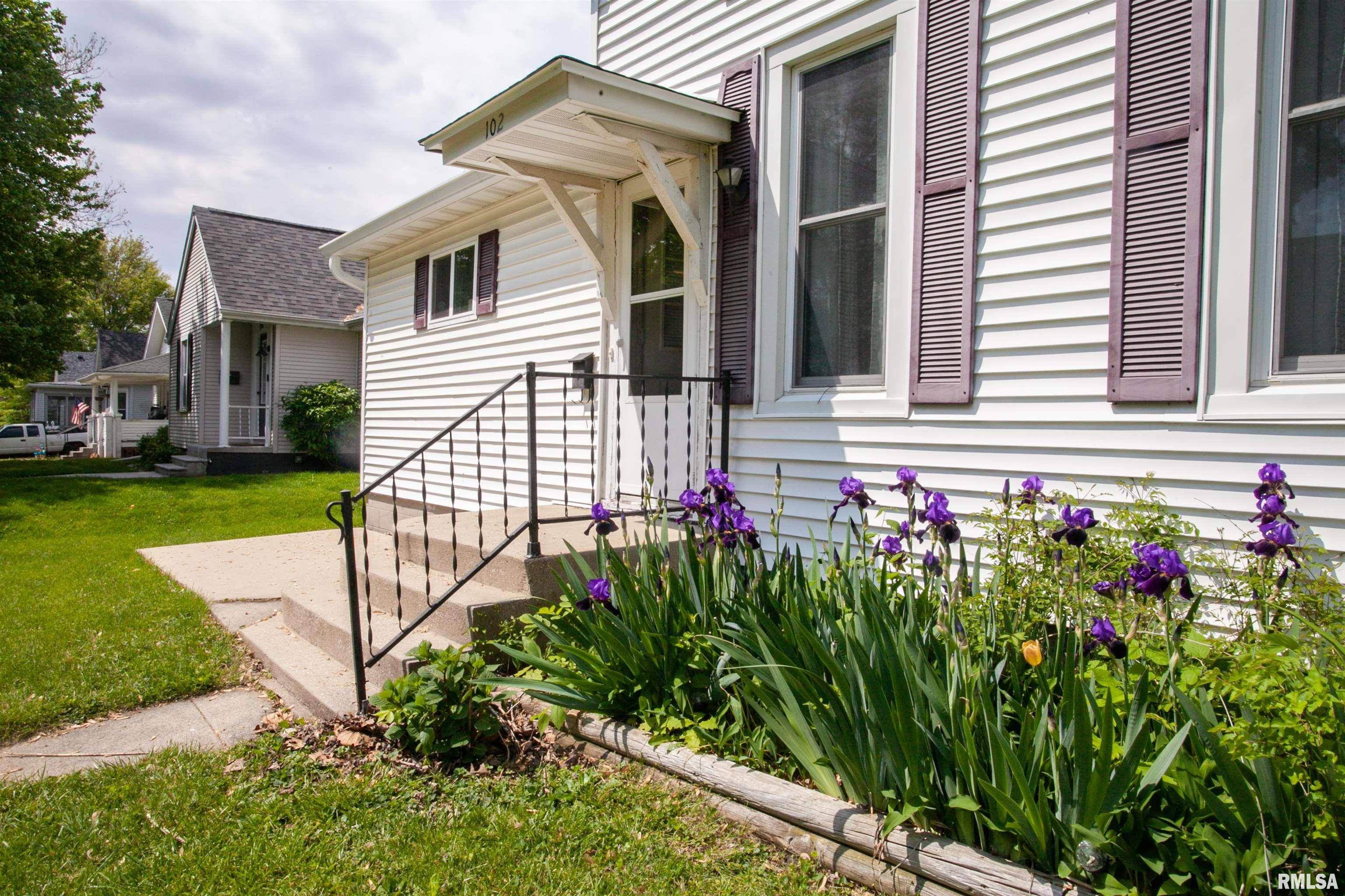 Mt Pulaski, IL 62548,102 S GARDEN ST