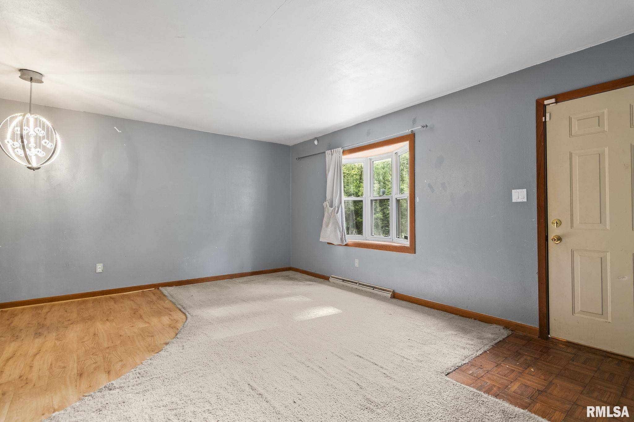Springfield, IL 62702,9 BRYANT LN