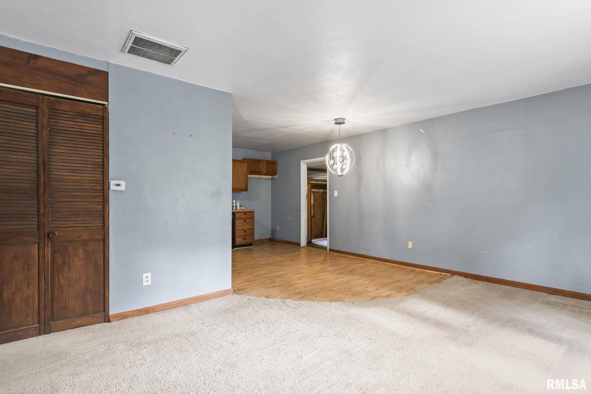 Springfield, IL 62702,9 BRYANT LN