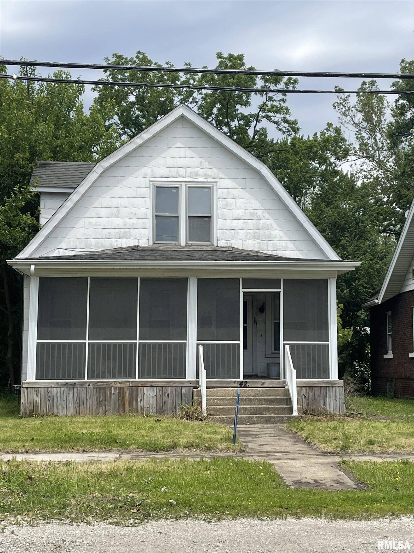 Springfield, IL 62702,1425 E DIVISION ST