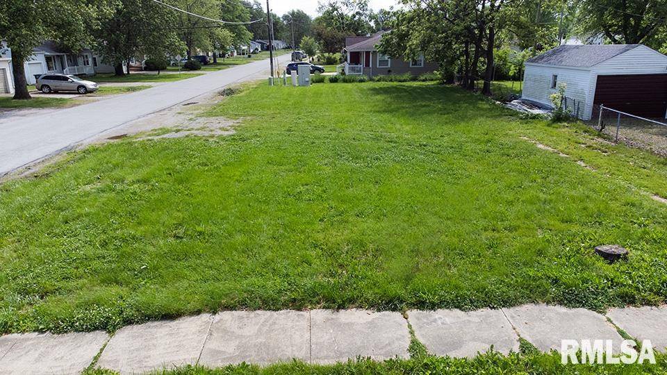 Effingham, IL 62401,700 S WILLOW ST