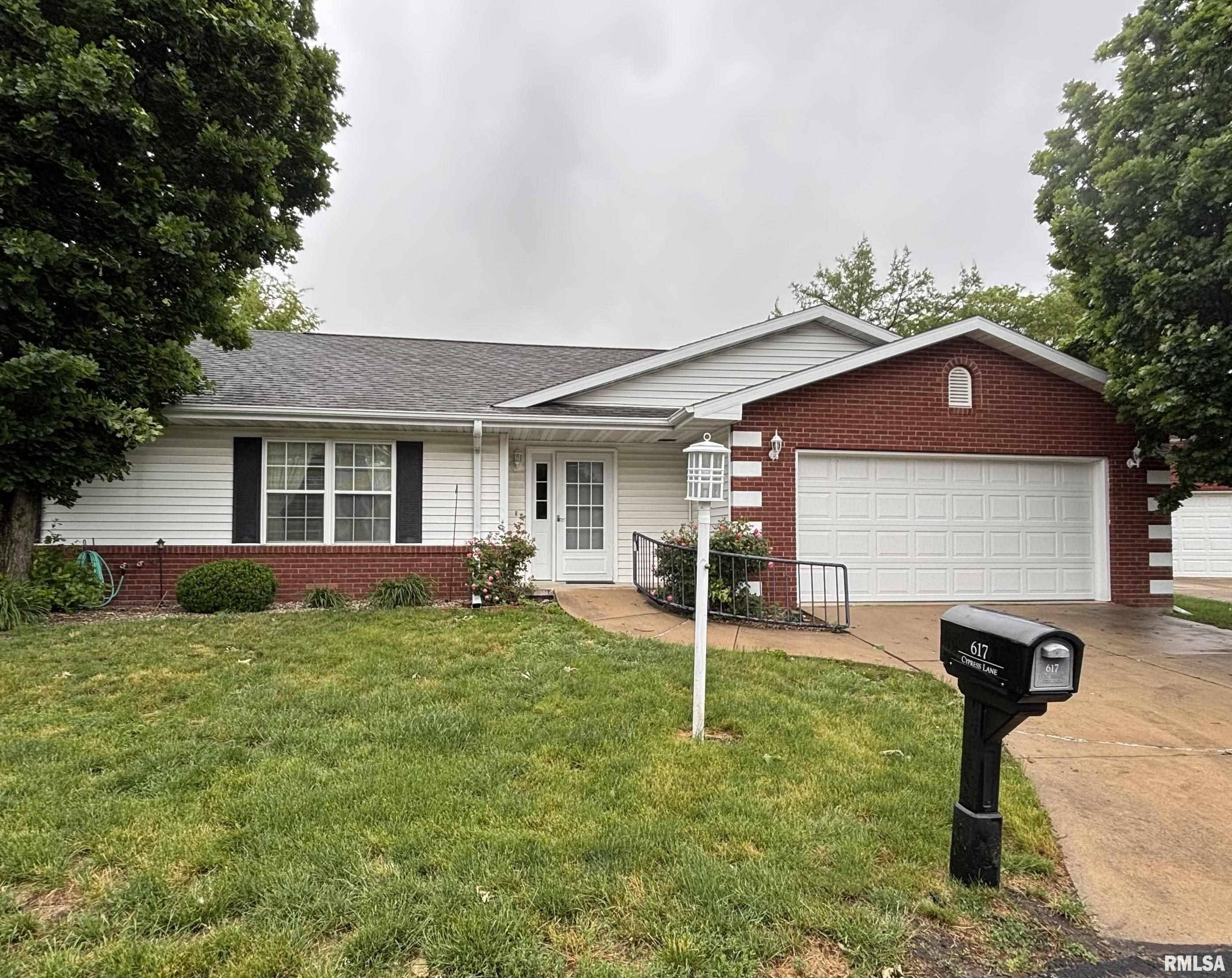 Galesburg, IL 61401,617 CYPRESS LN