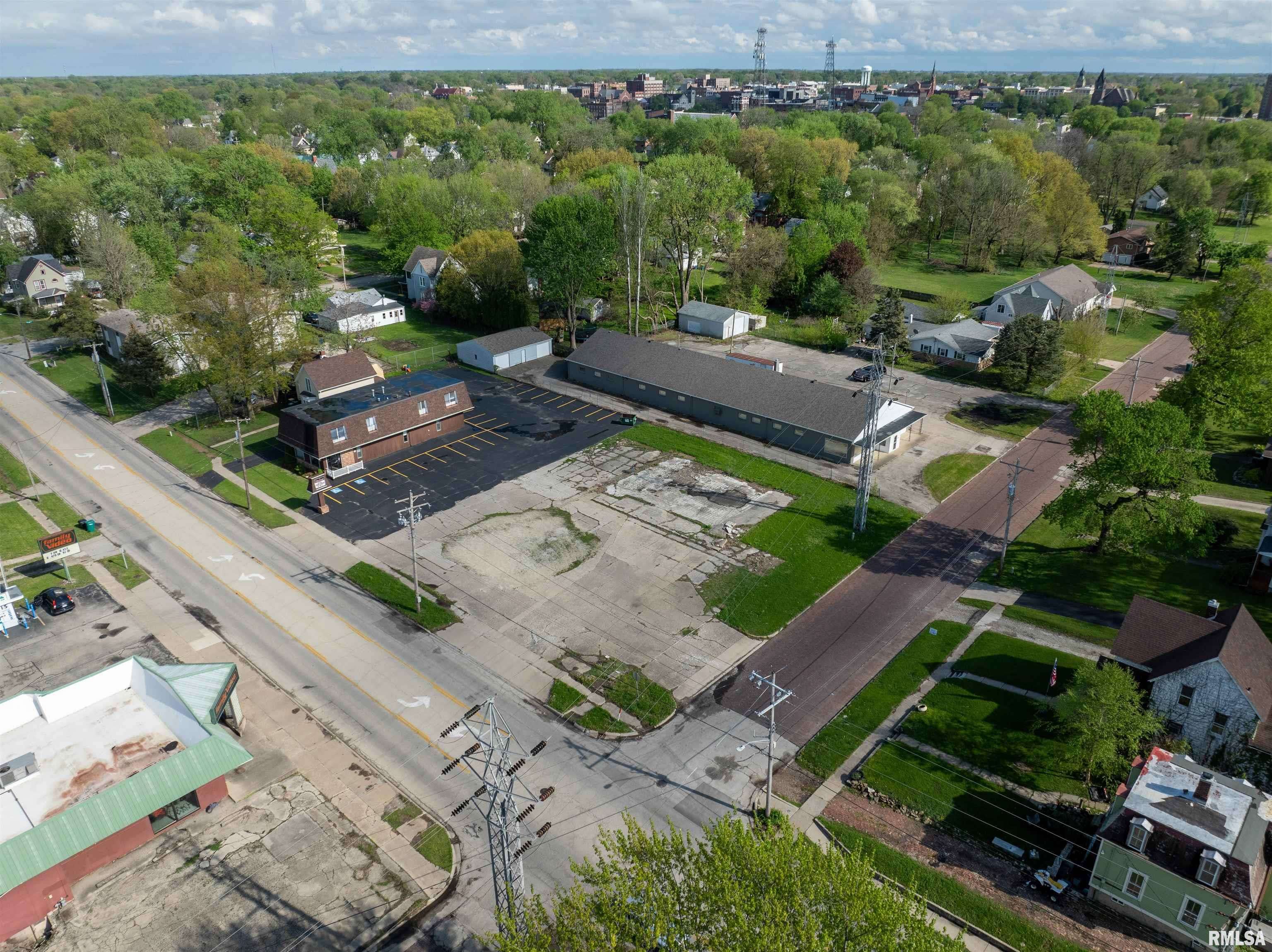 Galesburg, IL 61401,188 W LOSEY ST