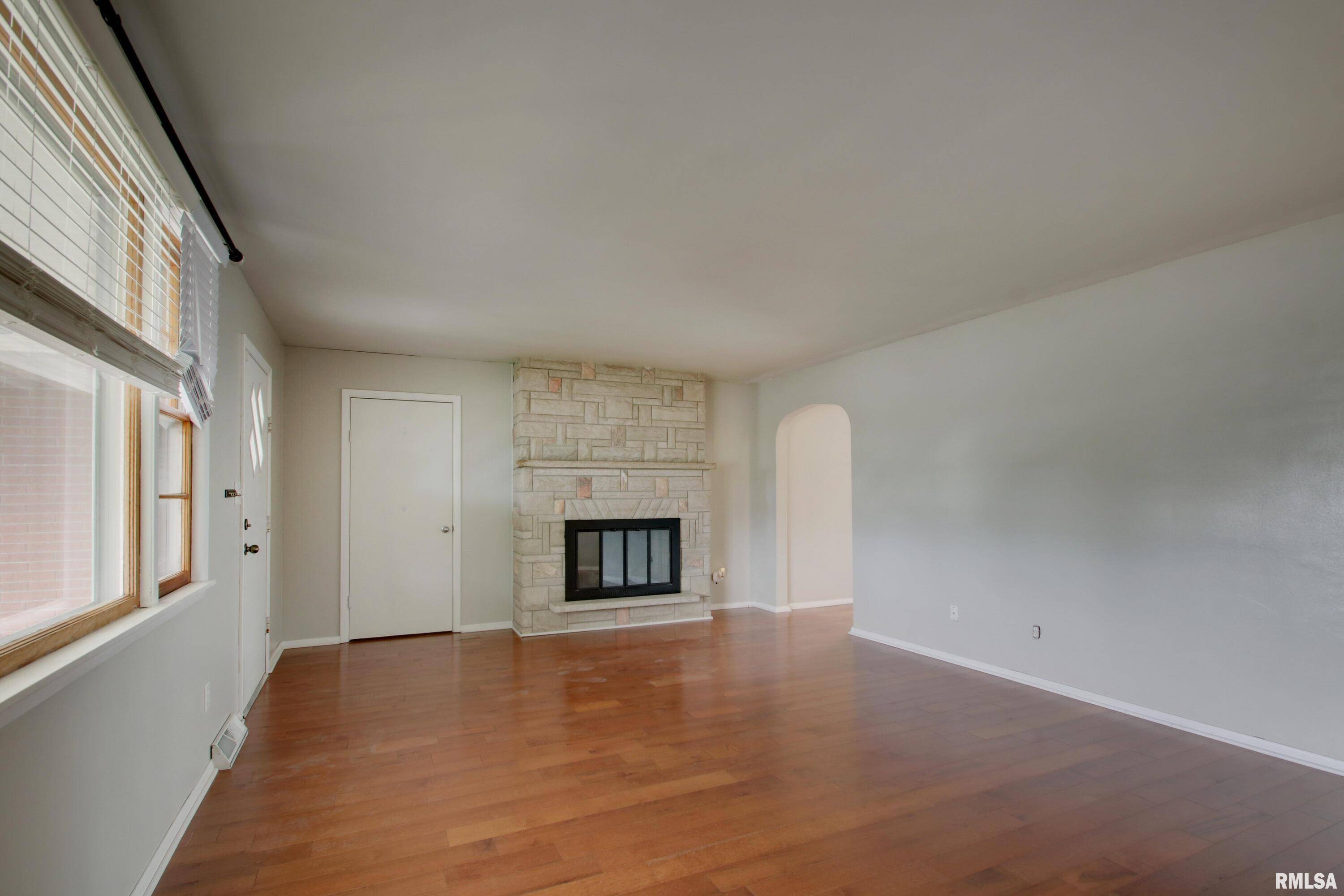 Quincy, IL 62301,3705 BRIARWOOD DR
