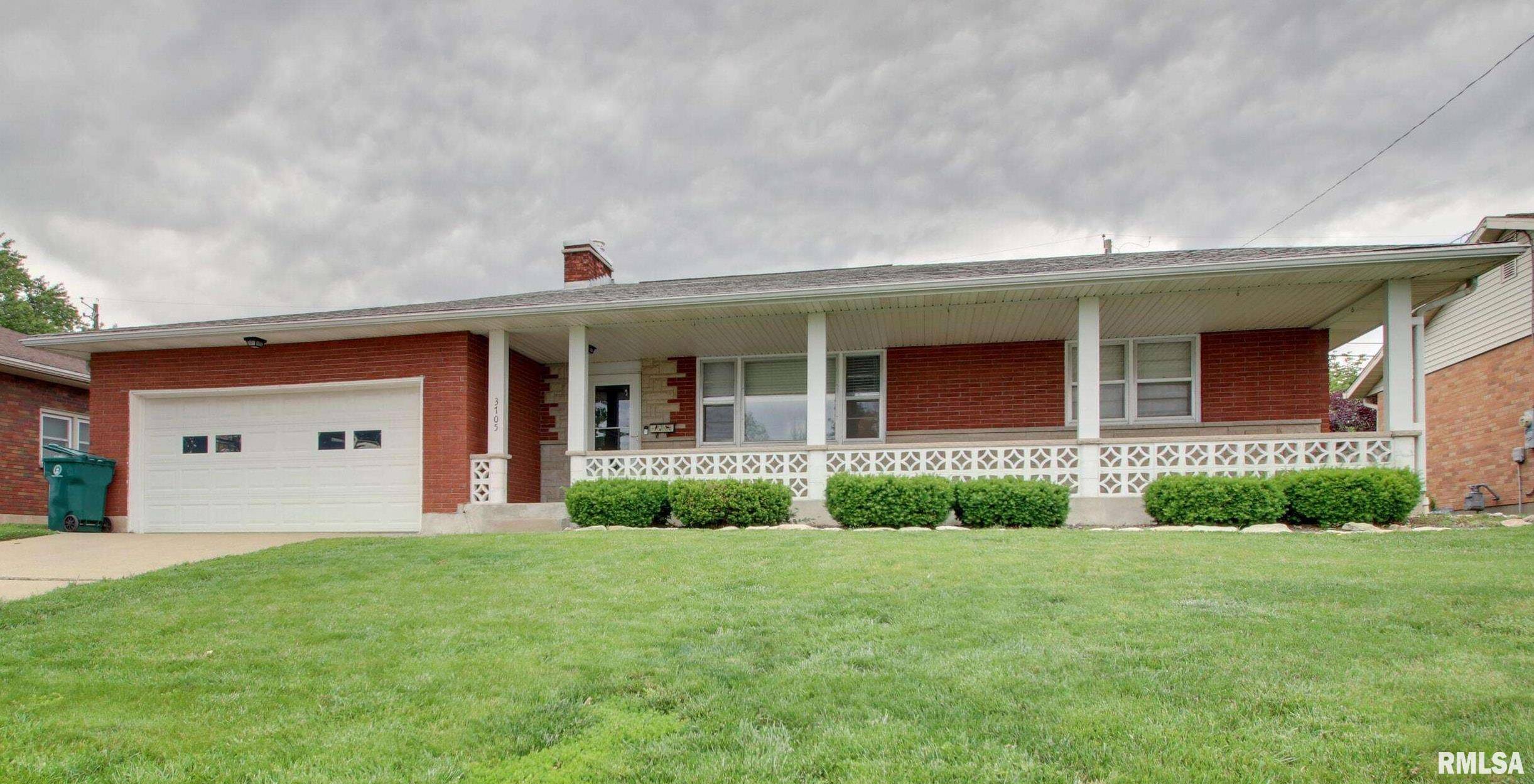 Quincy, IL 62301,3705 BRIARWOOD DR