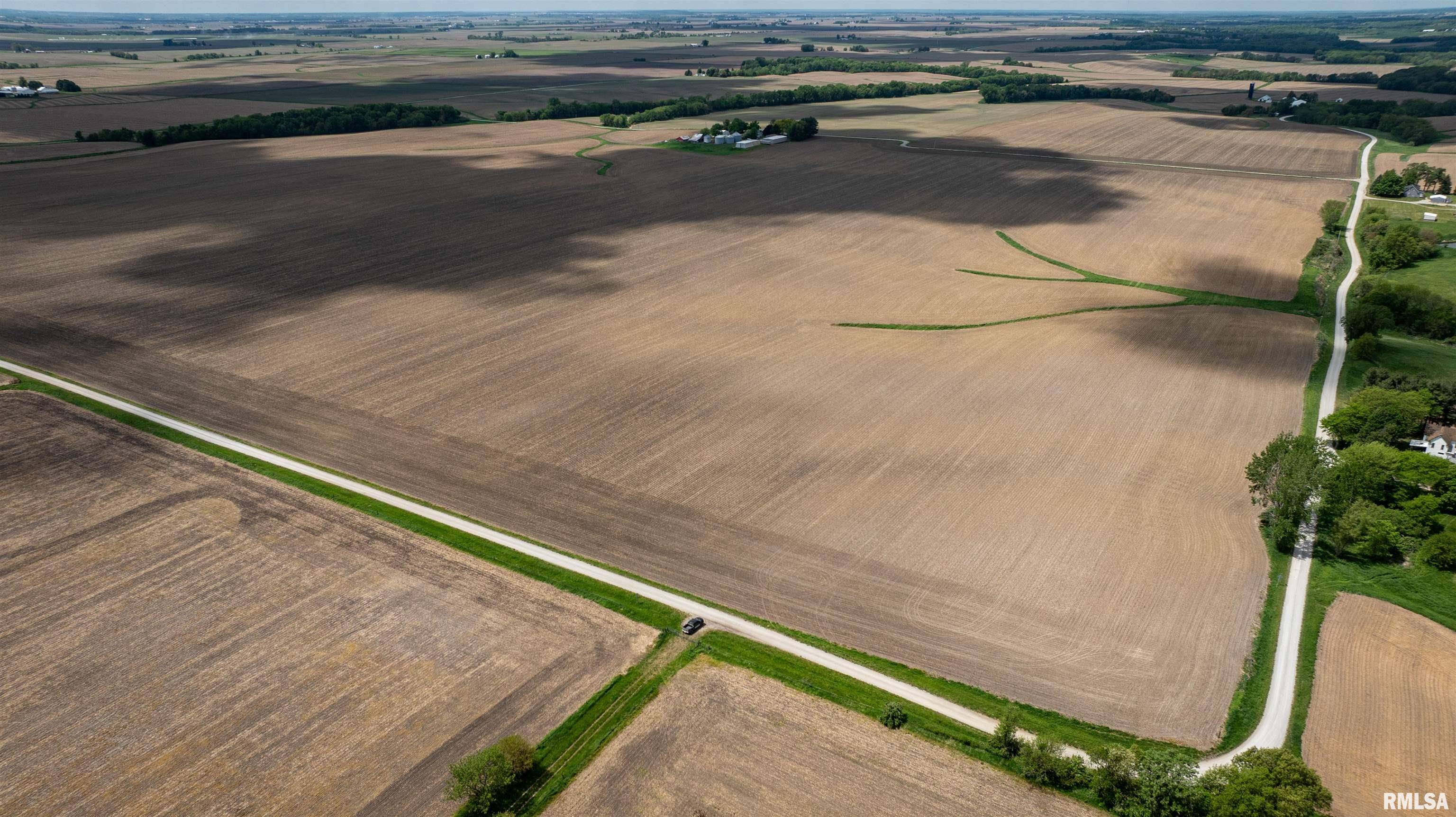 Aledo, IL 61231,620-596 225TH ST
