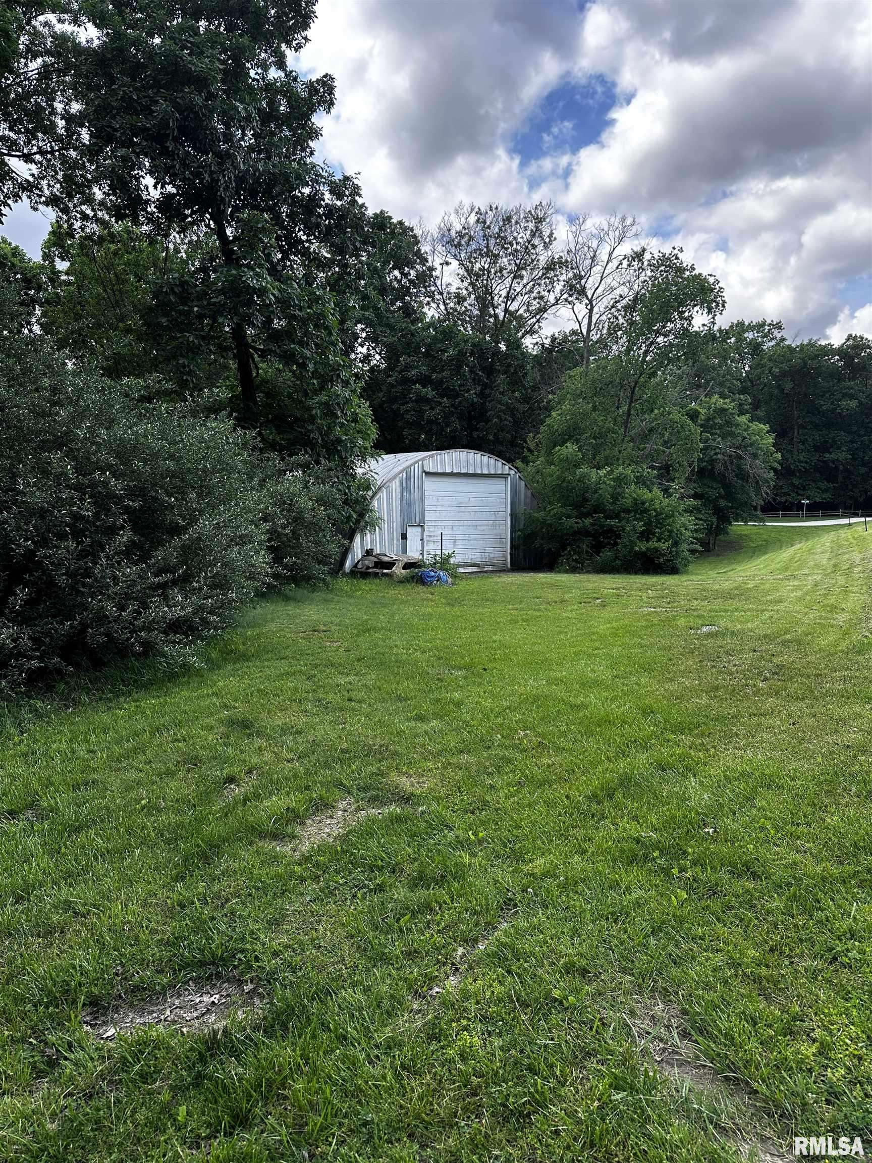 Martinsville, IL 62442,15508 N 400TH ST