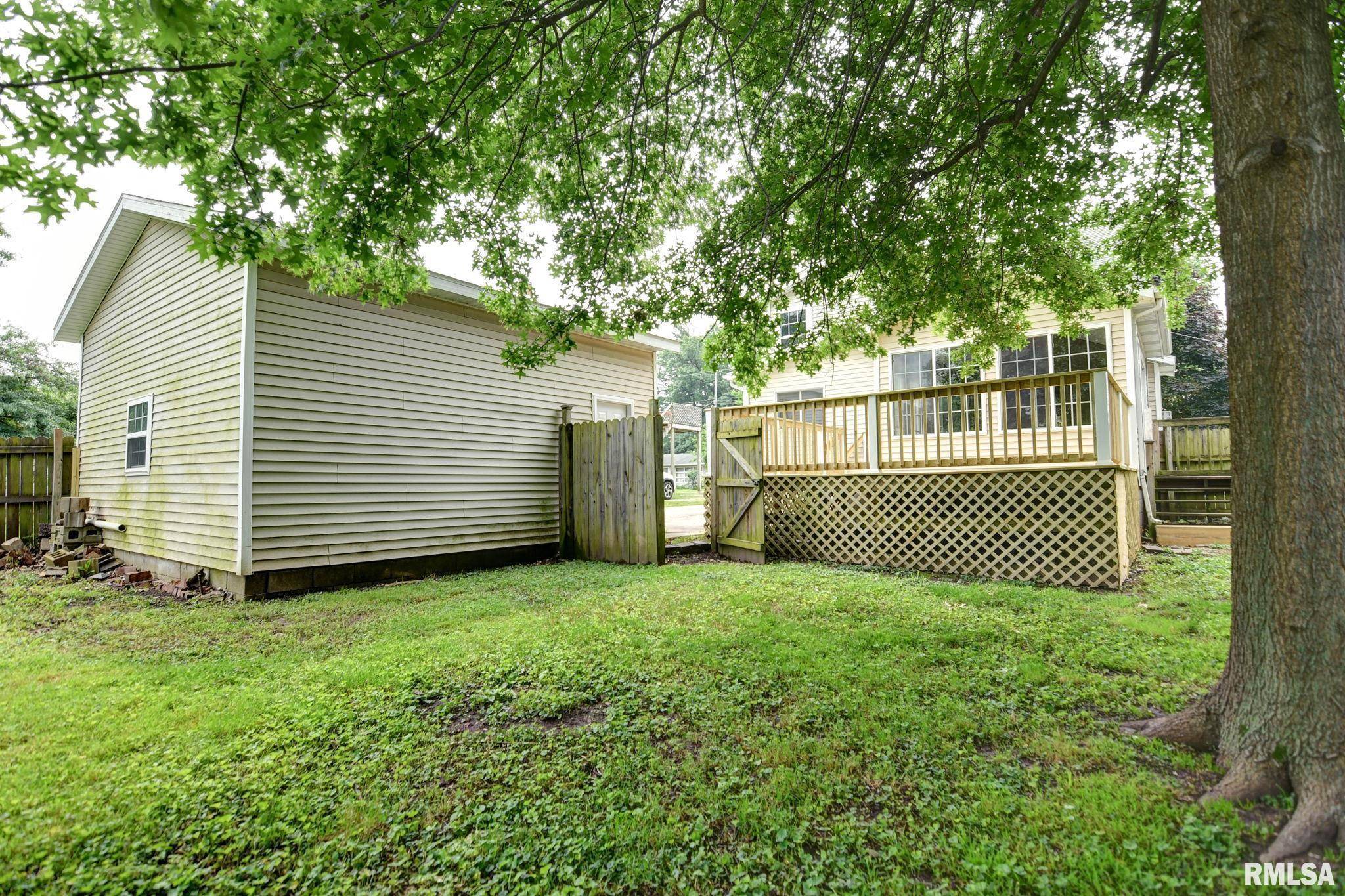 Taylorville, IL 62568,909 E ASH ST