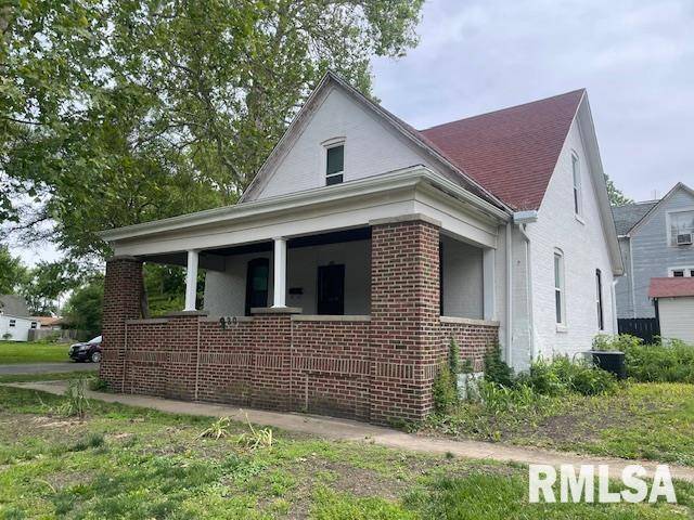 Springfield, IL 62702,930 N 8TH ST