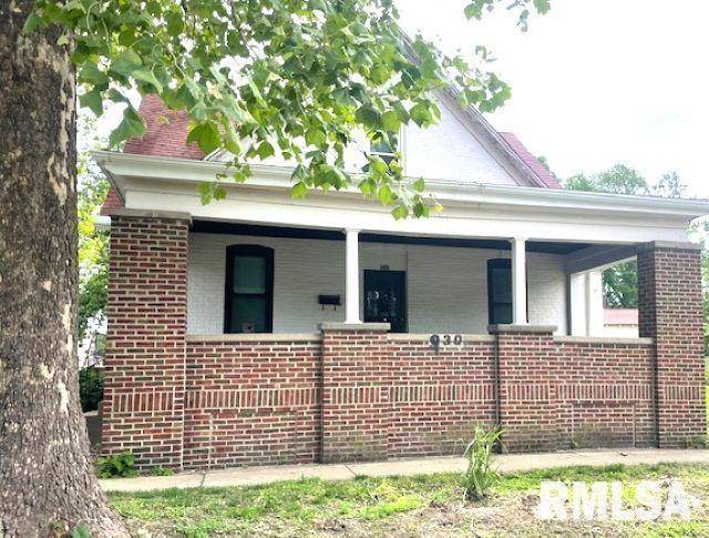 Springfield, IL 62702,930 N 8TH ST