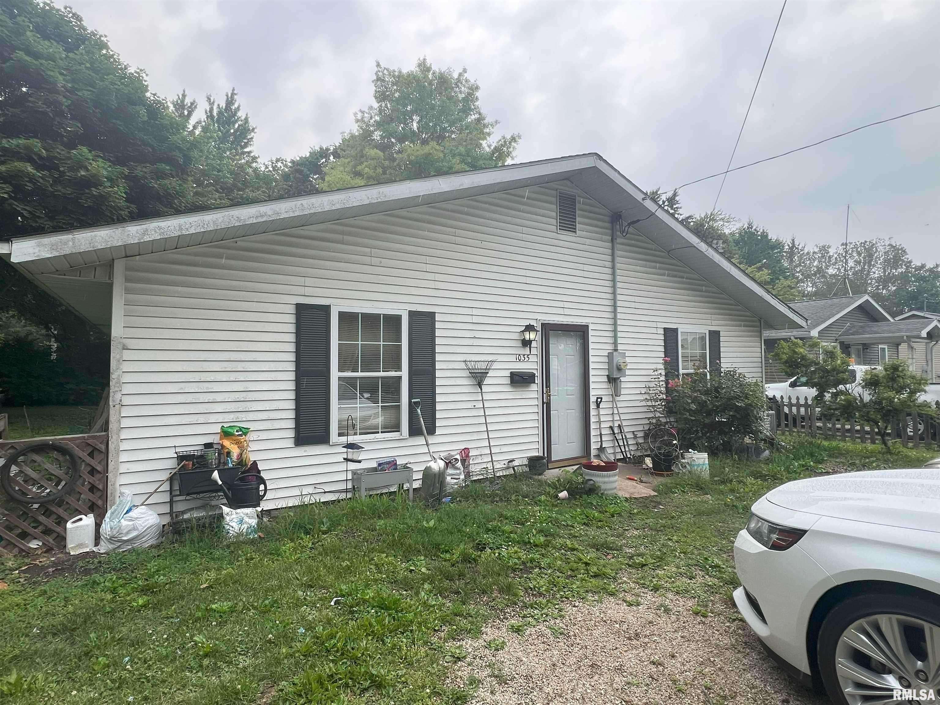 Jacksonville, IL 62650,1035 Beesley AVE