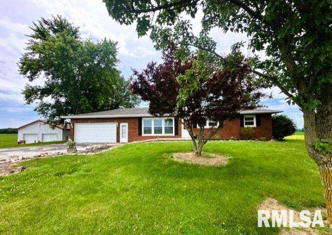 Roodhouse, IL 62082,279 Athensville RD