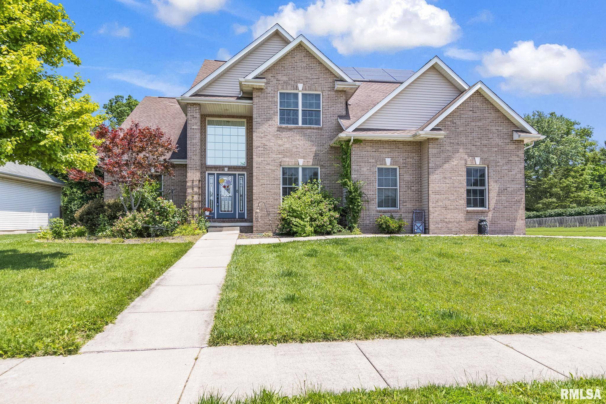 Rochester, IL 62563,424 HEATHROW LN
