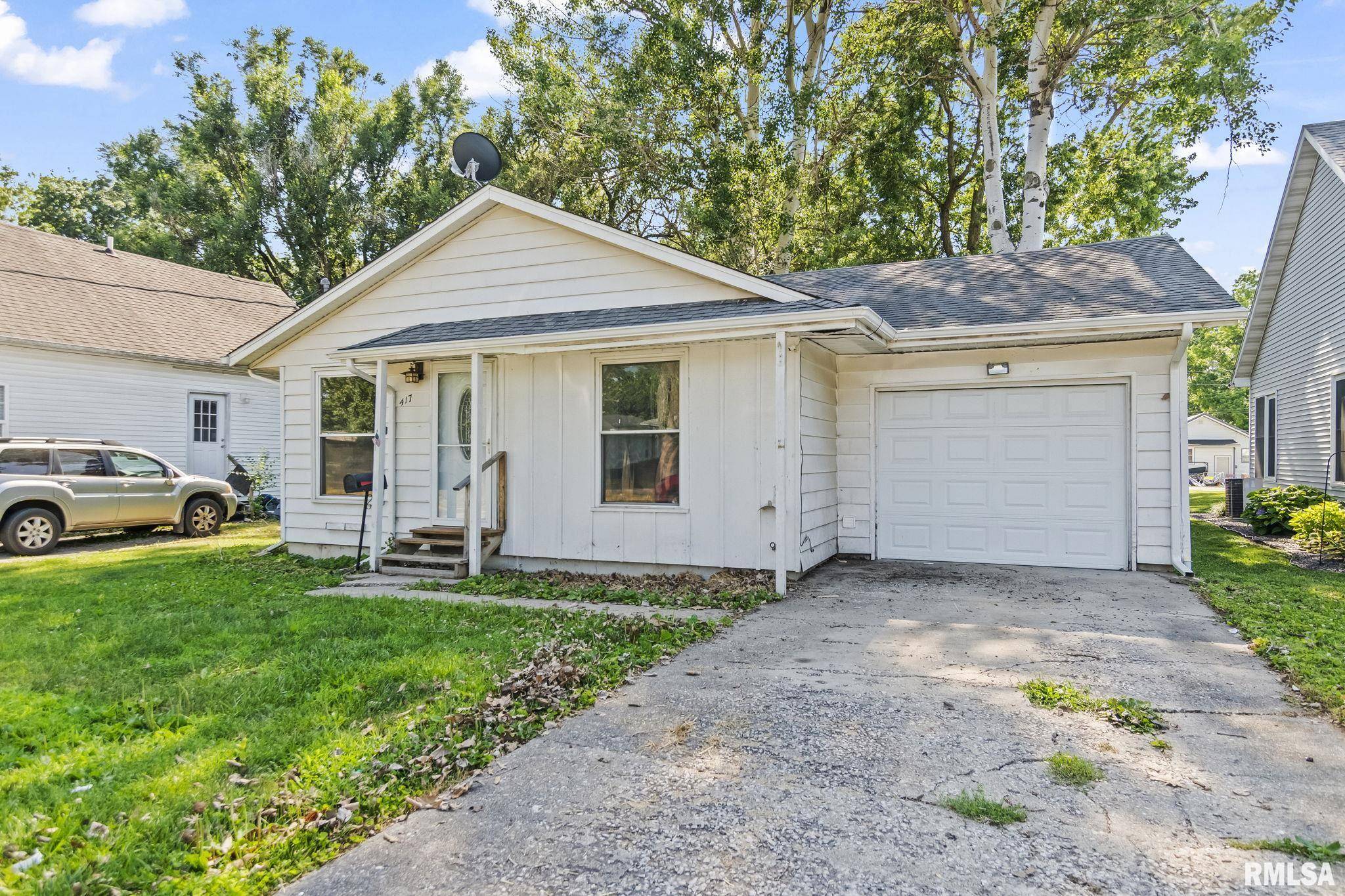 Taylorville, IL 62568,417 N Taylorville BLVD