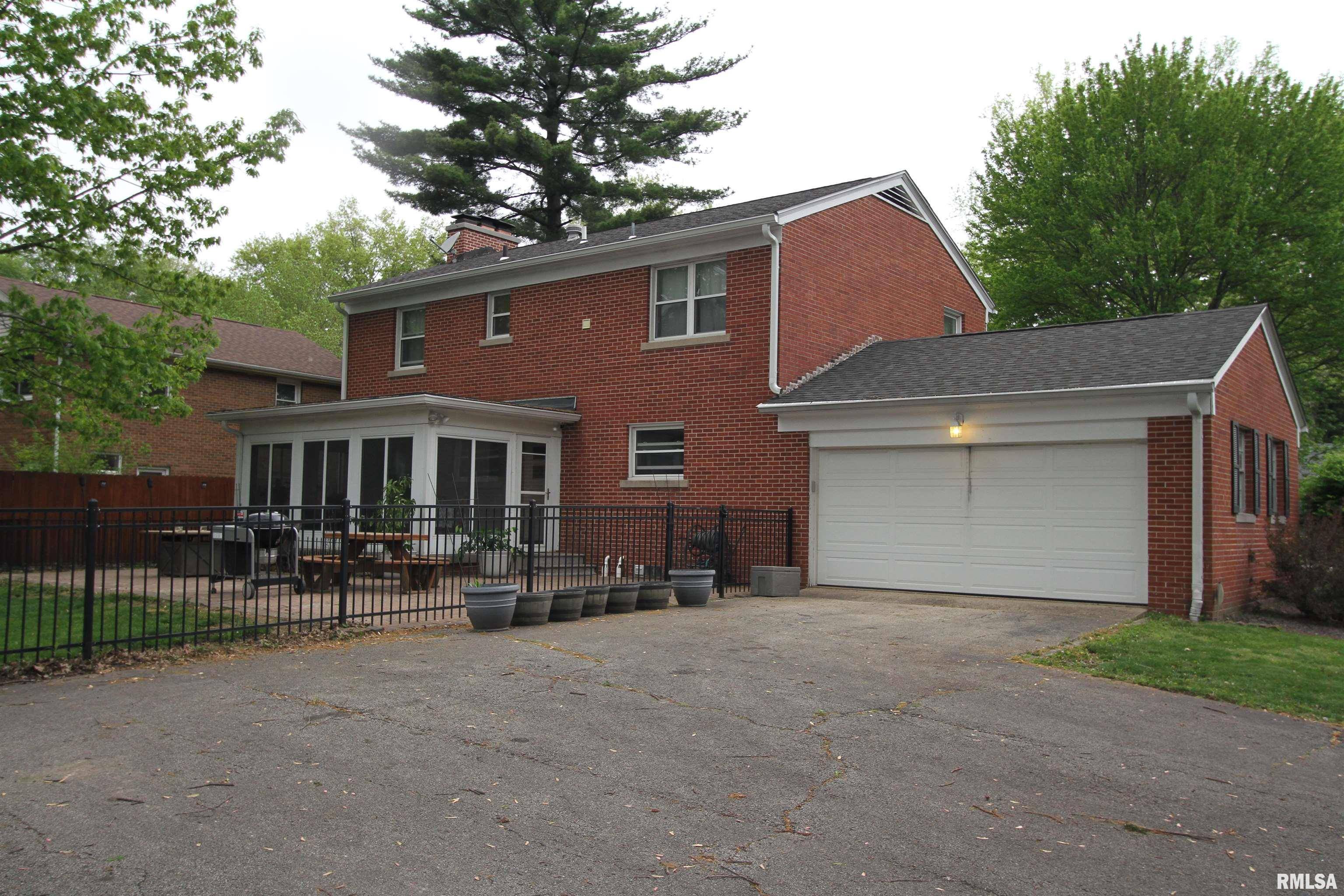 Springfield, IL 62704,2042 GREENBRIAR RD