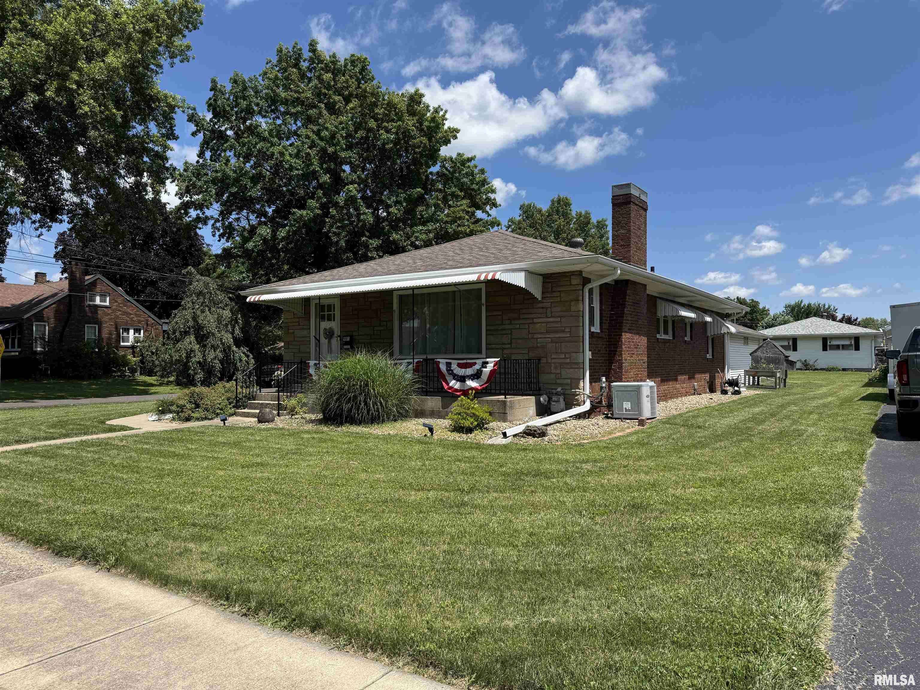 Galesburg, IL 61401,995 BROWN AVE