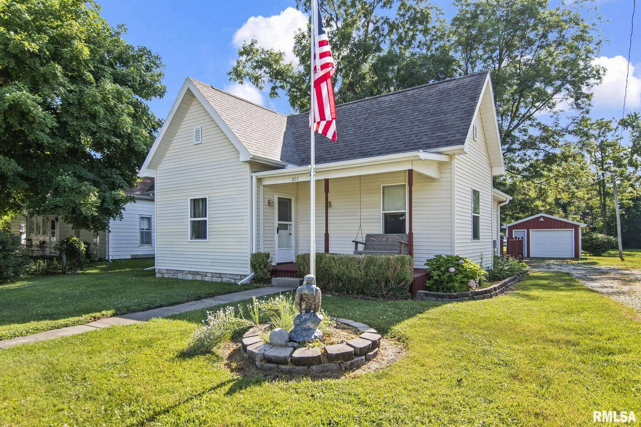 Franklin, IL 62638,207 EAST ST