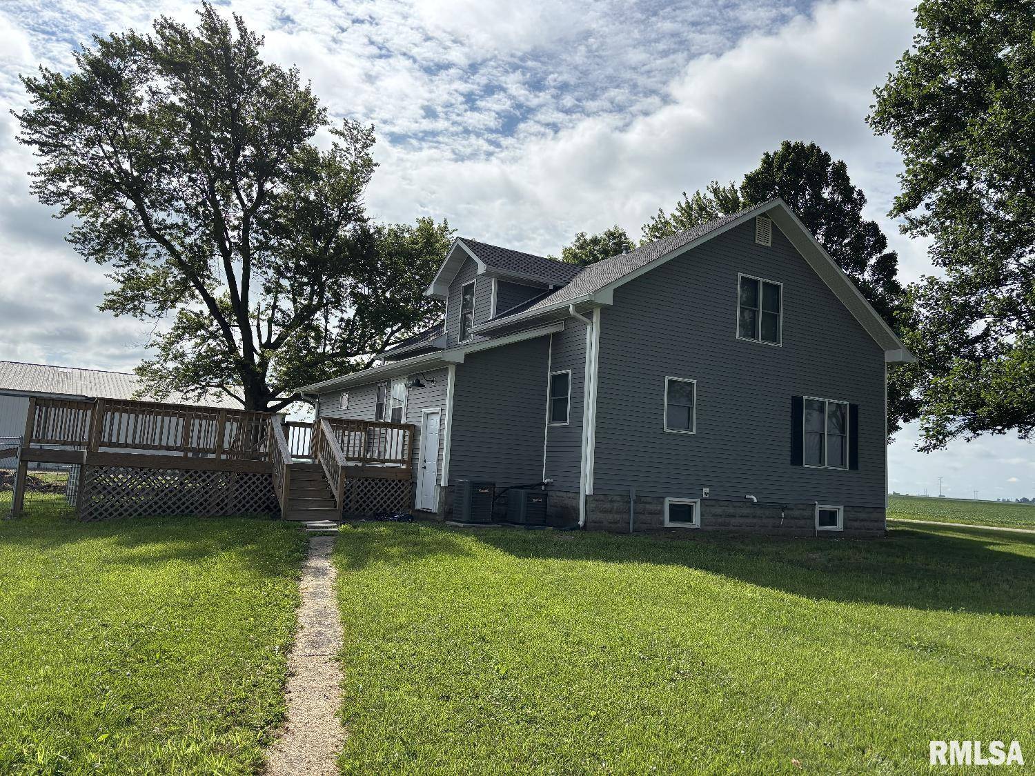 Pawnee, IL 62558,51 E 1500 N RD