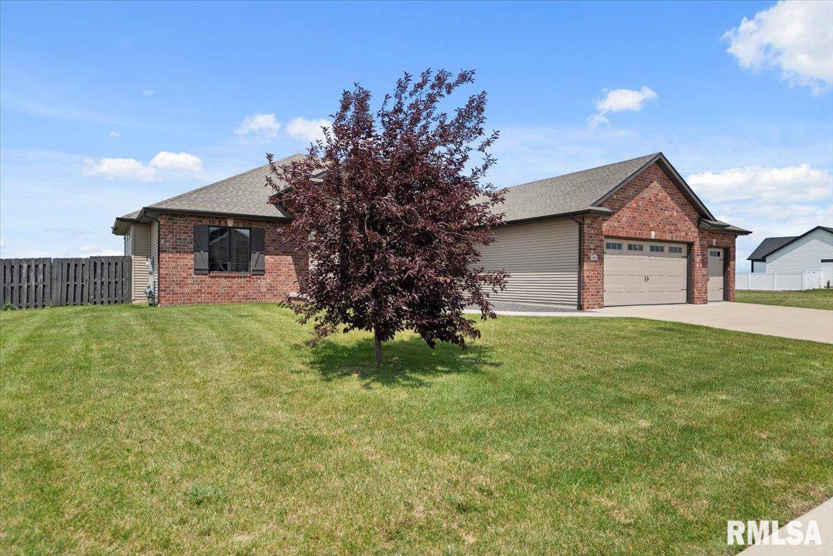 Sherman, IL 62684,825 Nine Rock RD